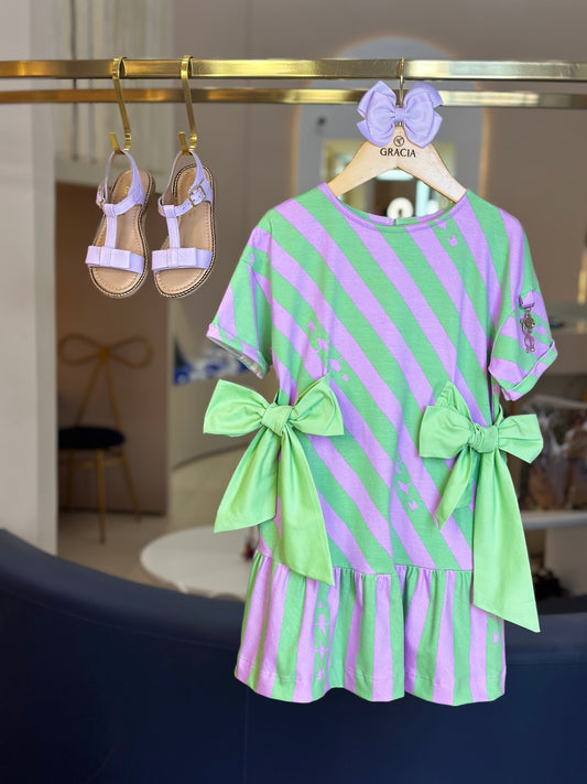 Vestido Listrado ANM Animê: leveza e estilo em um só look