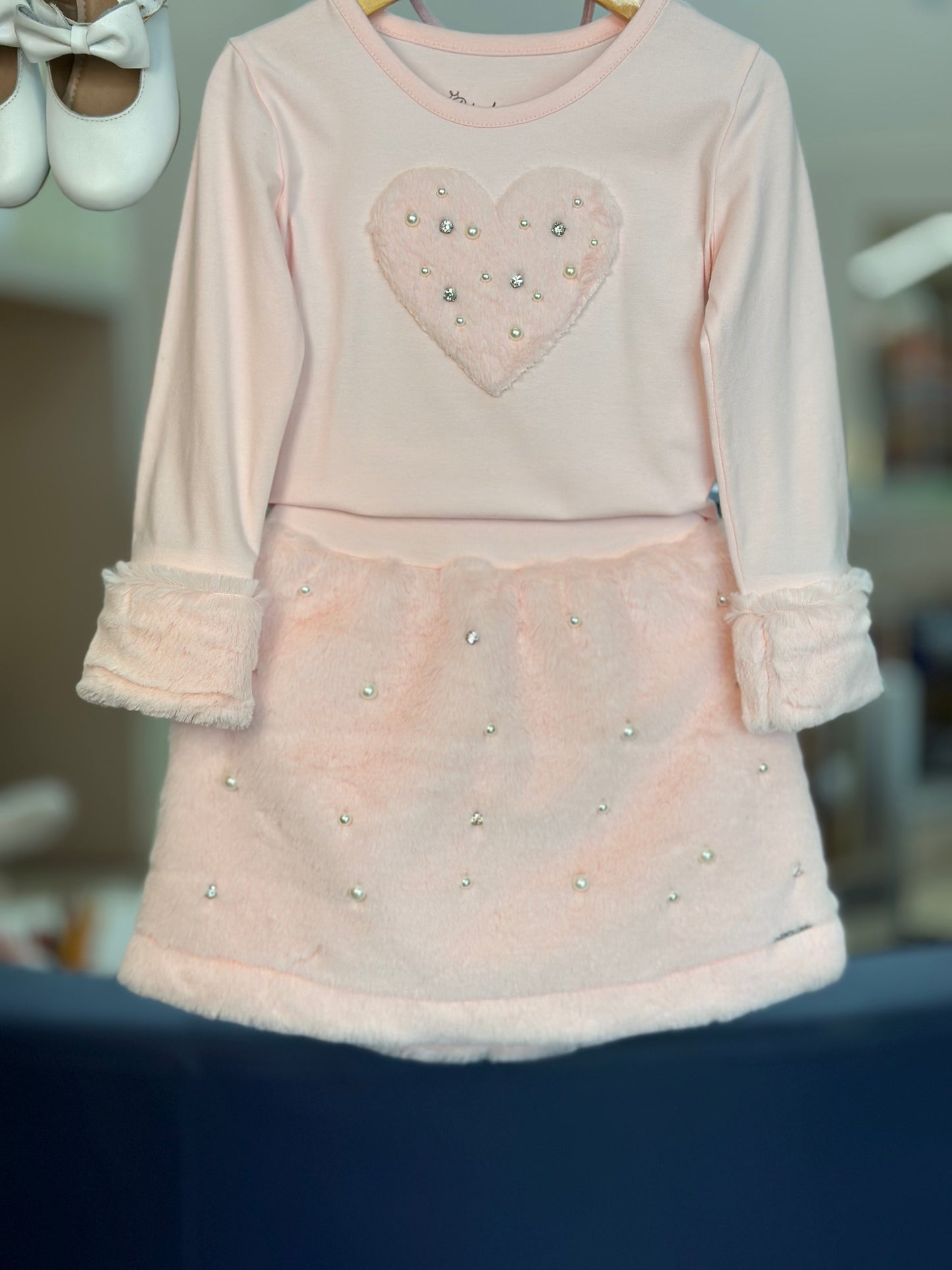 Conjunto Infantil Blusa e Saia-Shorts Pelinho Bordado Pérolas e Cristais - Pituchinhus