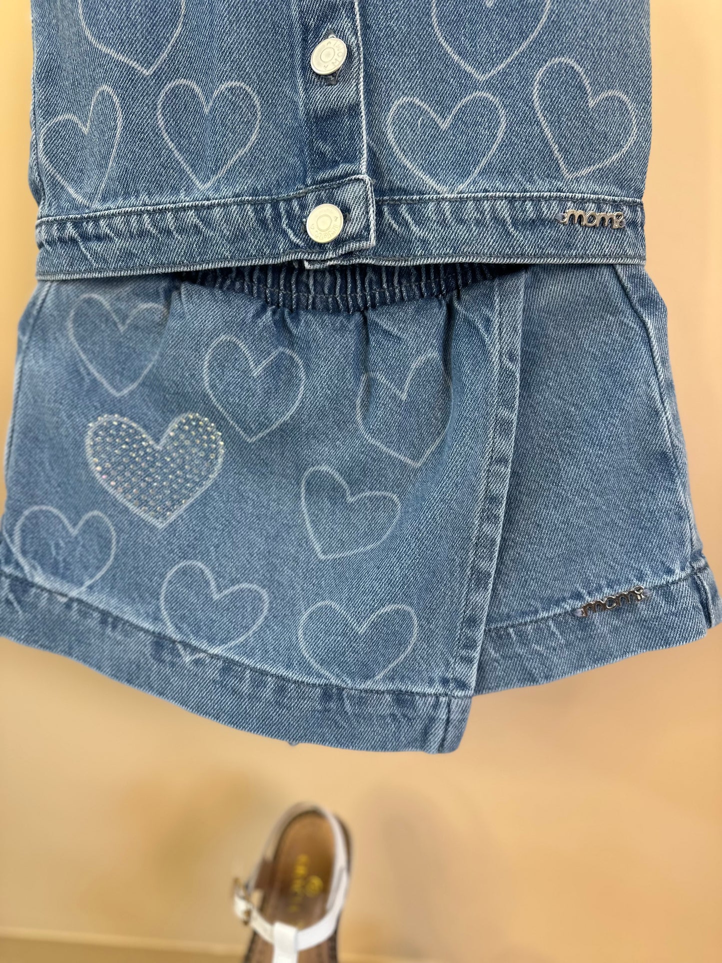 Conjunto Infantil Colete e Shorts Jeans Corações Strass - Momi