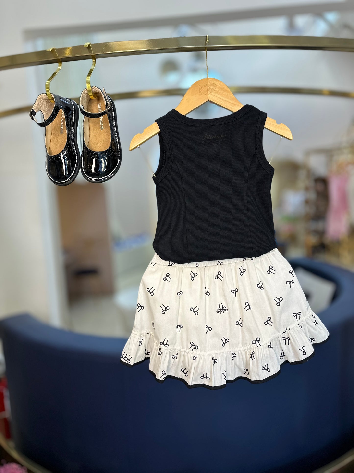 Conjunto Infantil Blusa Laço Bordado e Saia-shorts Lacinhos - Pituchinhus