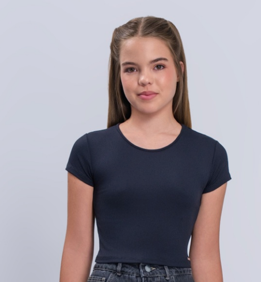 Blusa Teen Cropped Poliamida Com Detalhes Nas Costas - Vanilla Cream - Pré Venda