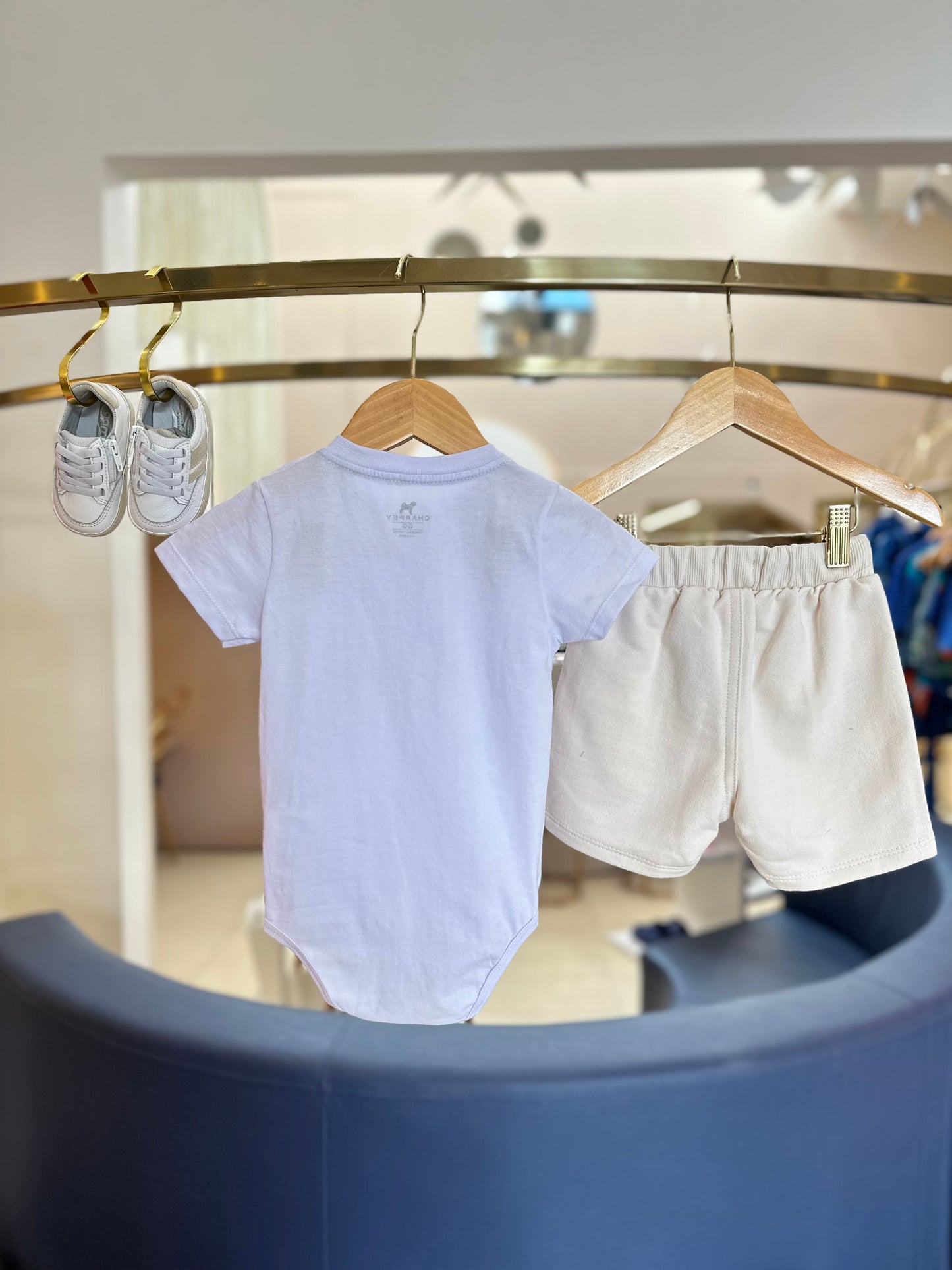 Conjunto Bebê Body Camiseta e Bermuda Moletom Off White - Charpey