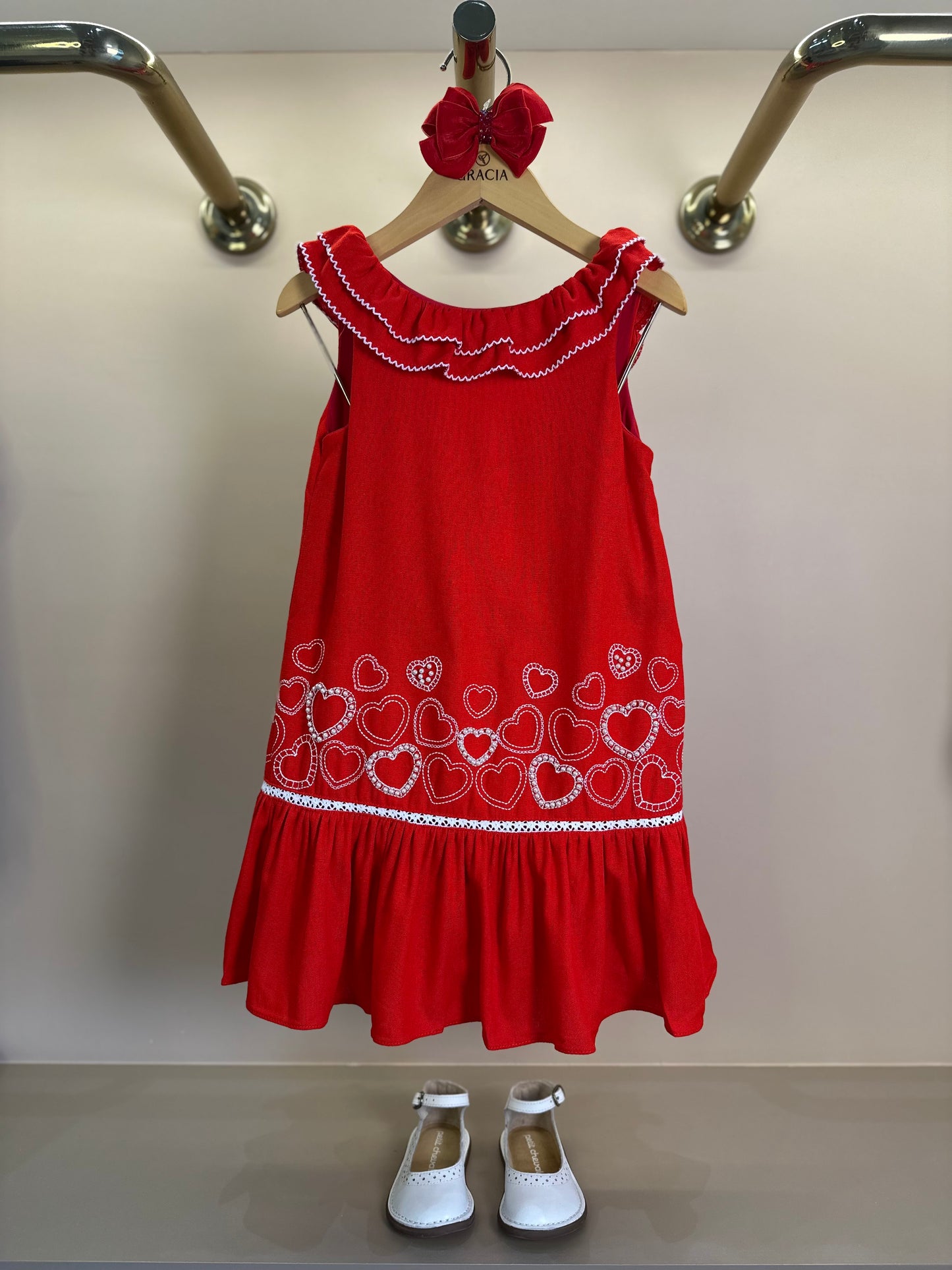 Vestido Infantil Trapézio Linho Vermelho Bordado Branco - Petit Cherie
