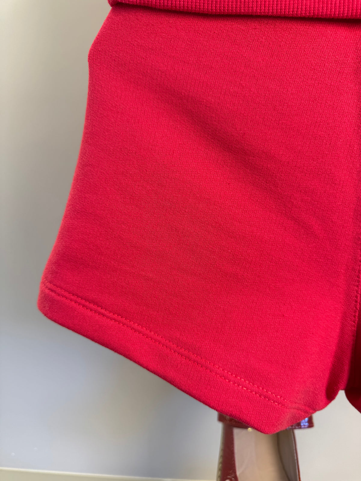Conjunto Infantil Vermelho Blusa Com Strass e Shorts Moletom Acessório de Urso - Luluzinha