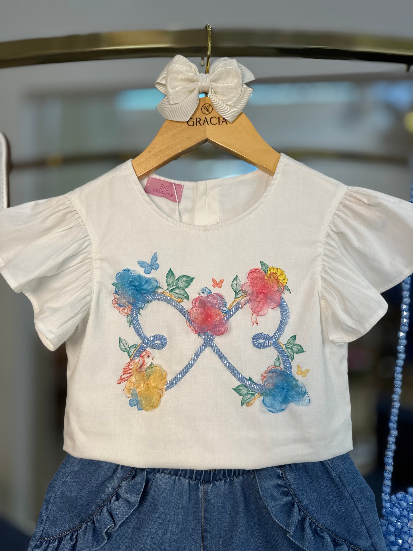 Conjunto Infantil Blusa de Algodão Bordado e Shorts Jeans - Luluzinha