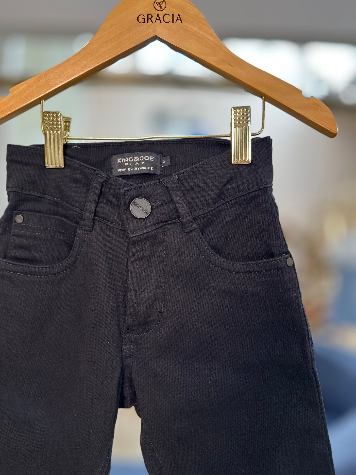 Calça skinny de sarja preta King & Joe Play