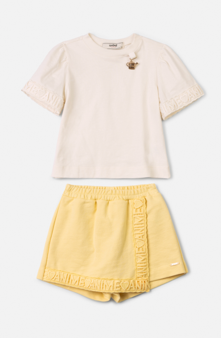 Conjunto Infantil Blusa Com Pingente e Shorts Saia Amarelo - Animê