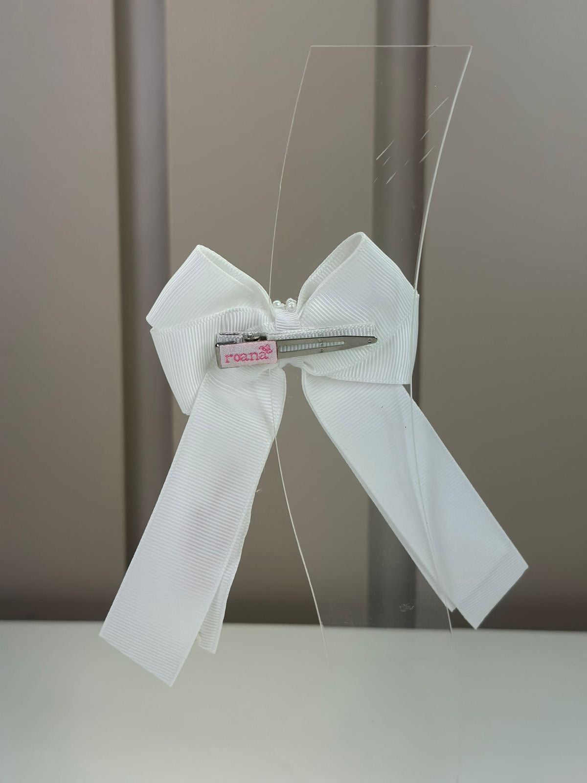 Laço Infantil Alongado Bordado Flores com Pérolas Branco - Roana