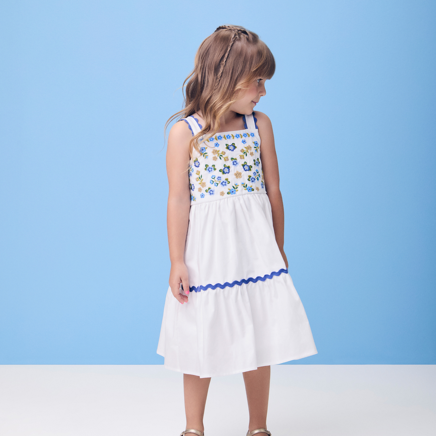Vestido Infantil Bordado Flores Azuis - Momi PRÉ-VENDA
