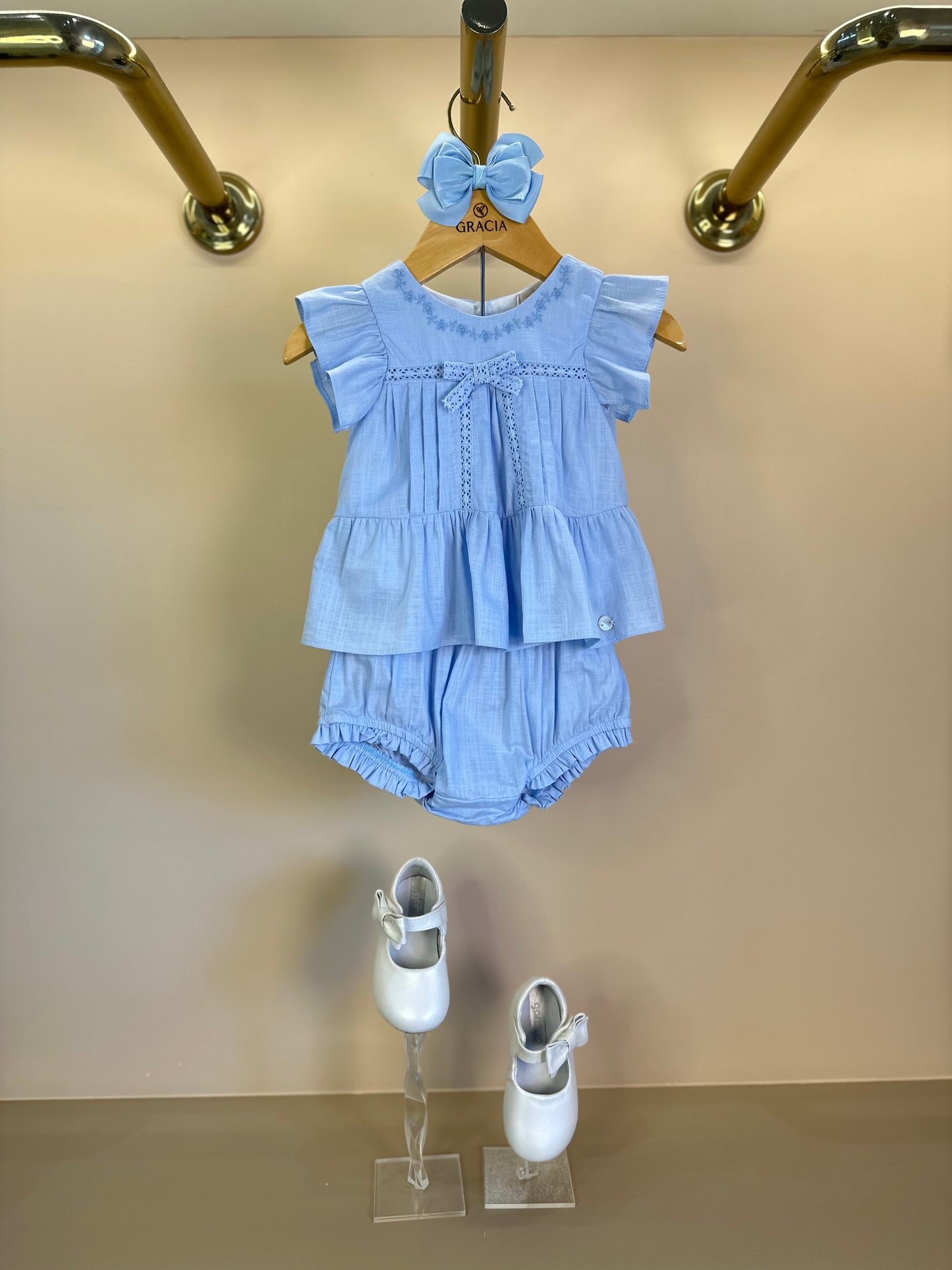 Conjunto Bebê Algodão Batinha Bordada e Shortinho Azul - Petit Cherie