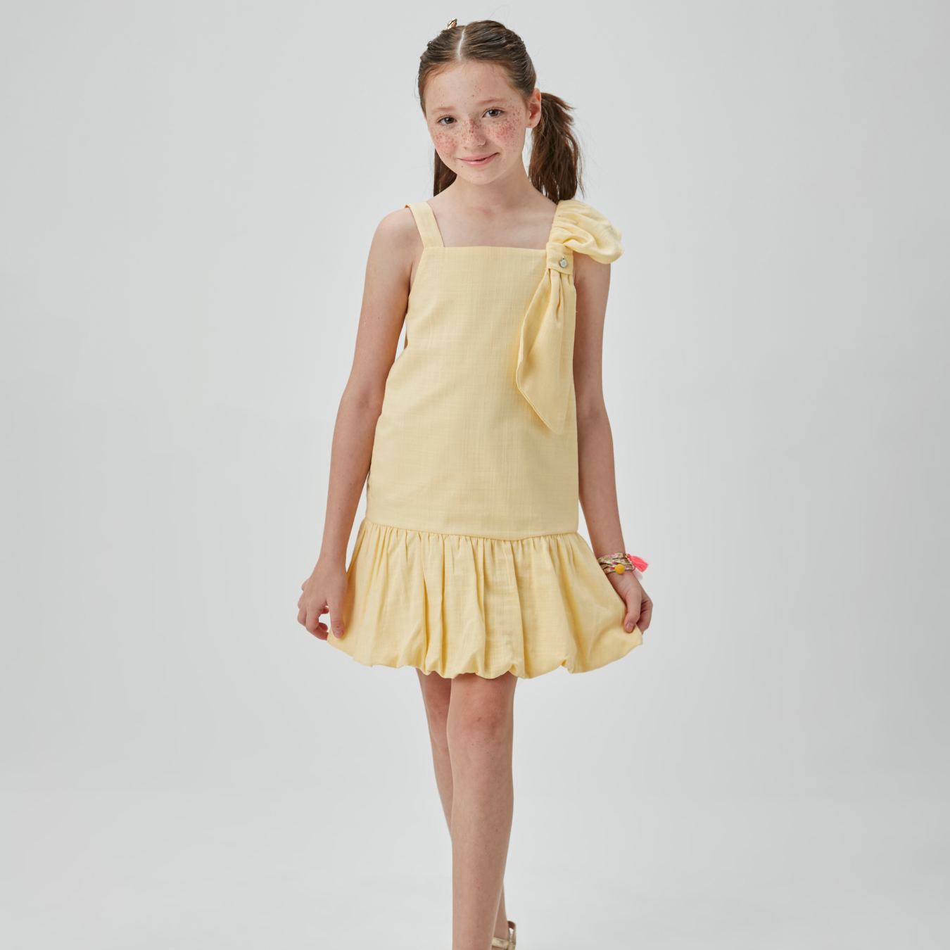 Vestido Infantil Jumper Balonê com Laço Amarelo - Um Mais Um PRÉ-VENDA