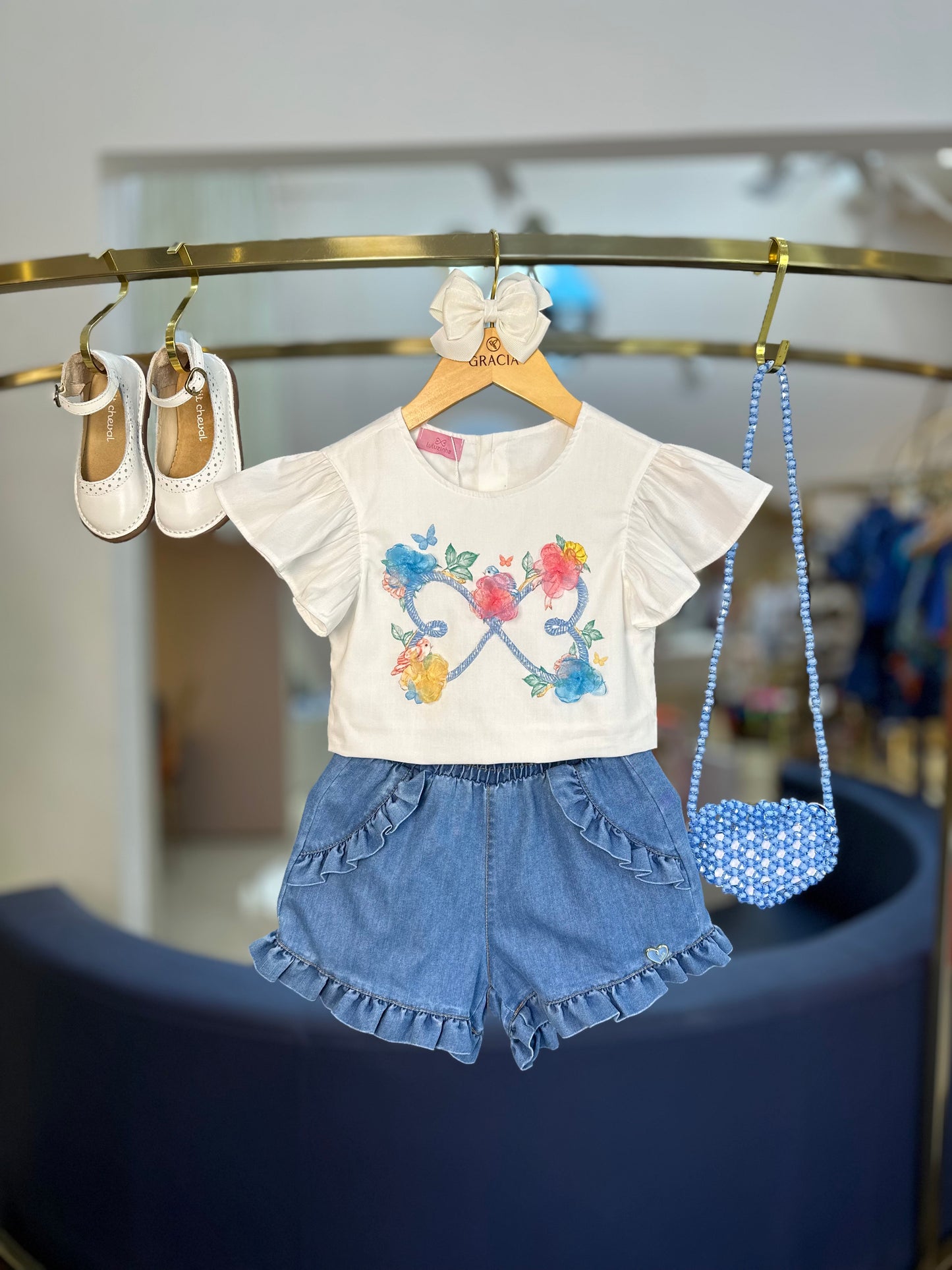 Conjunto Infantil Blusa de Algodão Bordado e Shorts Jeans - Luluzinha