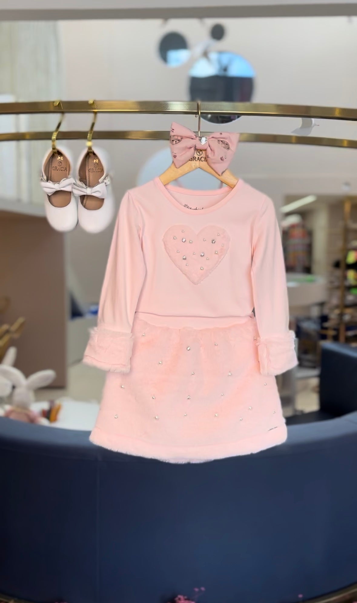 Conjunto Infantil Blusa e Saia-Shorts Pelinho Bordado Pérolas e Cristais - Pituchinhus