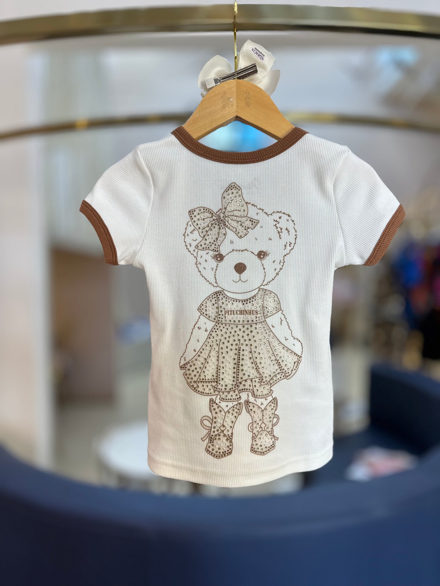 Conjunto Infantil Blusa Ursinha, Botinha e Chapéu e Saia Mix Babados - Pituchinhus