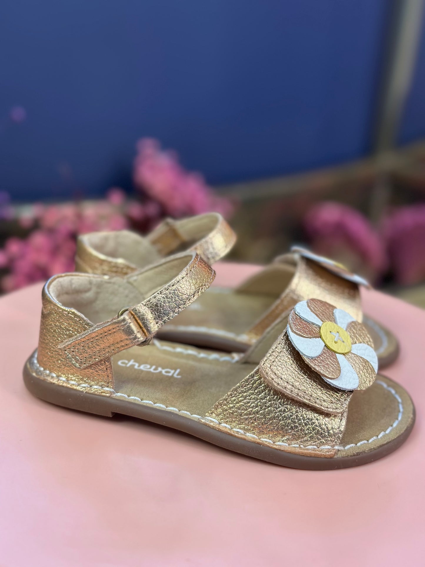 Sandália Infantil Rolimã Cobre/Flor Catavento - Petit Cheval