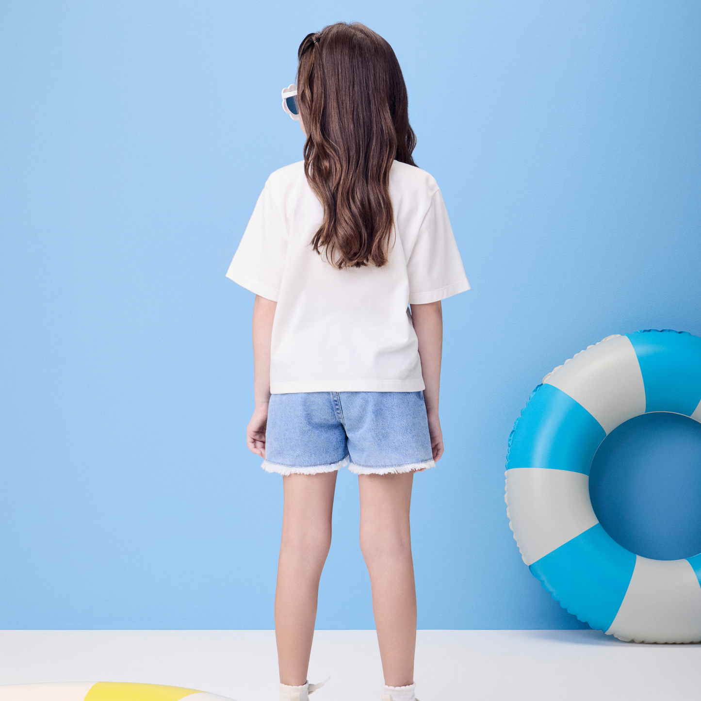Conjunto Infantil Blusa Daisy Vestido Babadinho e Shorts Jeans Apliques Florzinhas - Momi PRÉ-VENDA