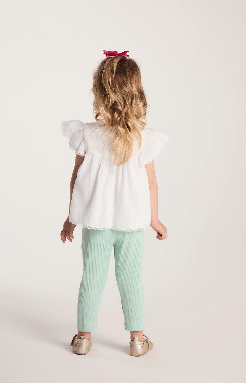 Conjunto Bebê Bata Cambraia Algodão Flores e Renda com Calça Legging - Um Mais Um