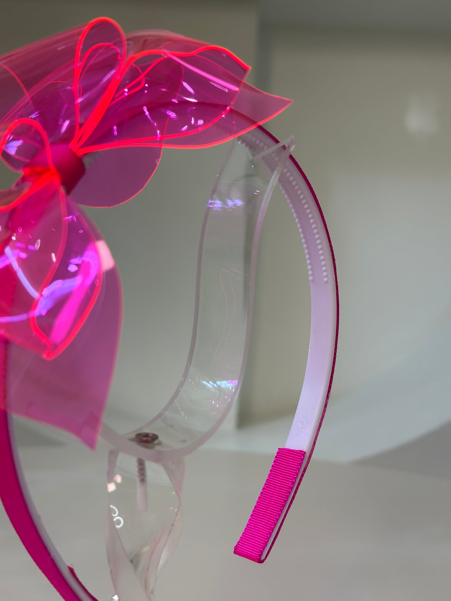 Arquinho Borboleta Neon Rosa Fluor - Siri Kids