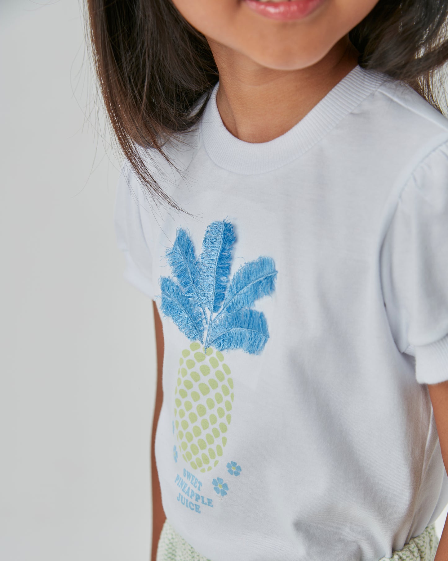 Conjunto Infantil Blusa Abacaxi Bordado e Shorts Bolsos - Beabá