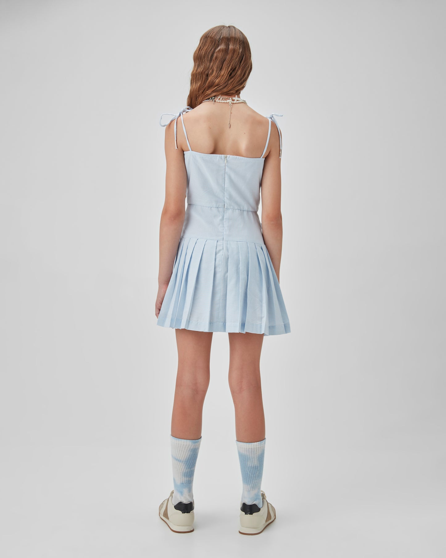Vestido Teen Pregas Amarração Ombro e Fivelas Laterais - Two In