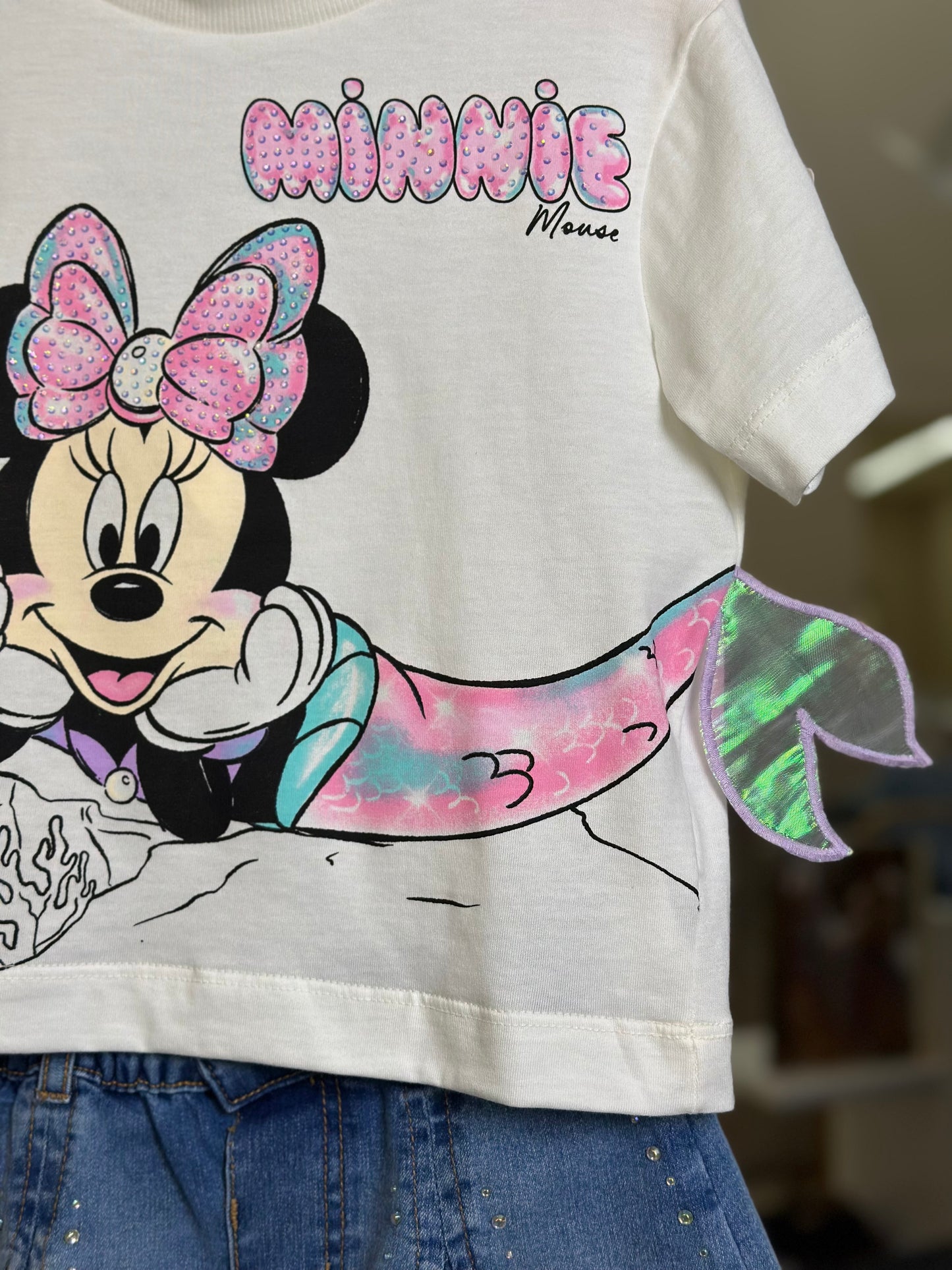 Conjunto Infantil Blusa Minnie Sereia e Shorts Jeans Strass - Animê