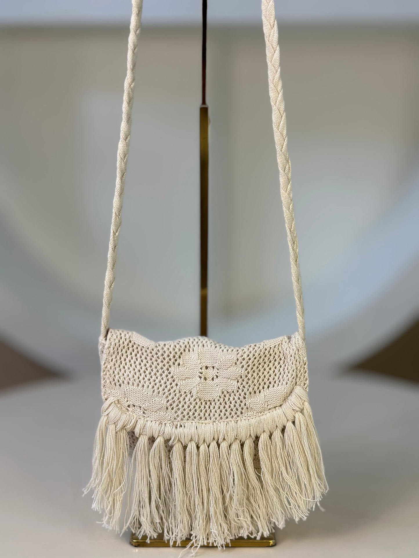 Bolsa Infantil Tricot Tiracolo Franjas Boho Ninive - Pituchinhus