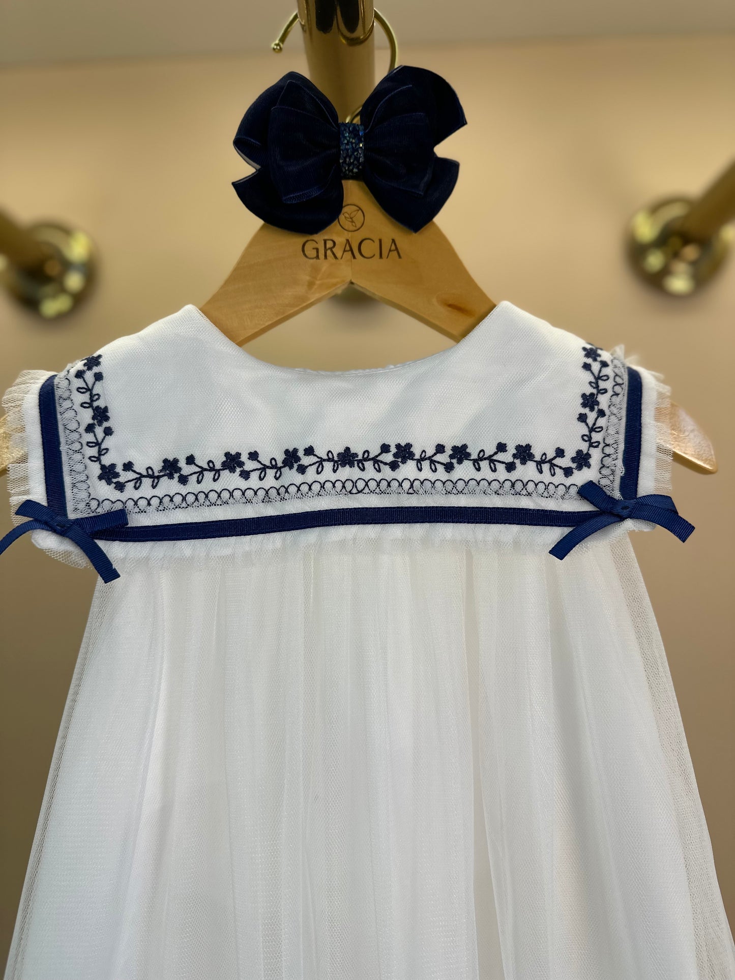 Vestido Infantil Trapézio Tule Bordado Marinho - Petit Cherie