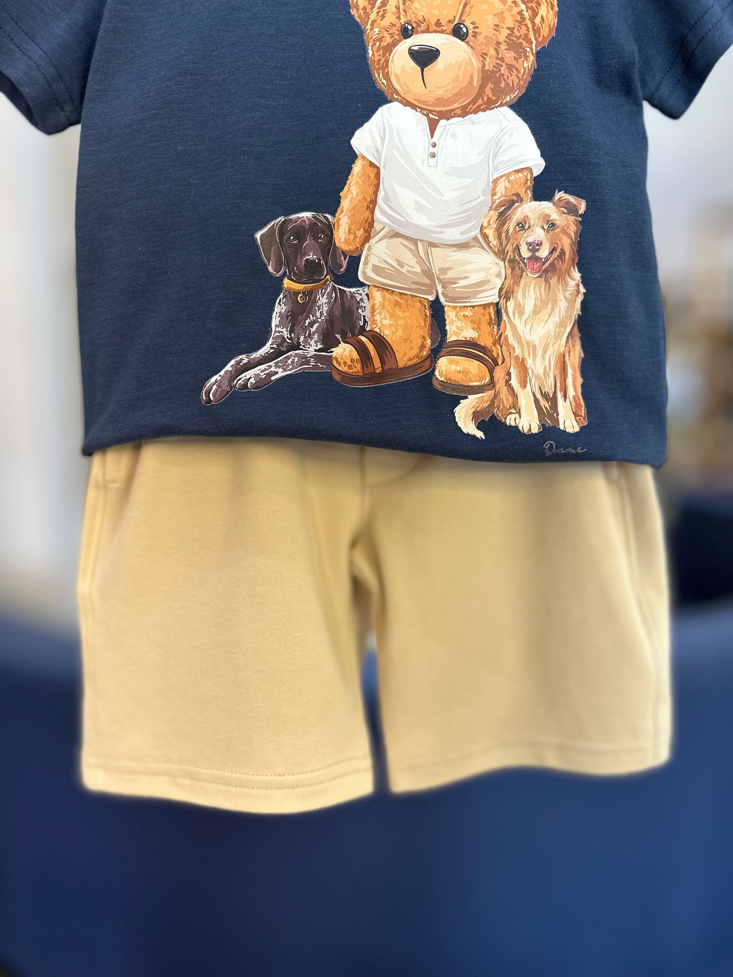 Conjunto Infantil Camiseta Teddy Cachorros Marinho e Bermuda Moletom Listra Bege - Dame