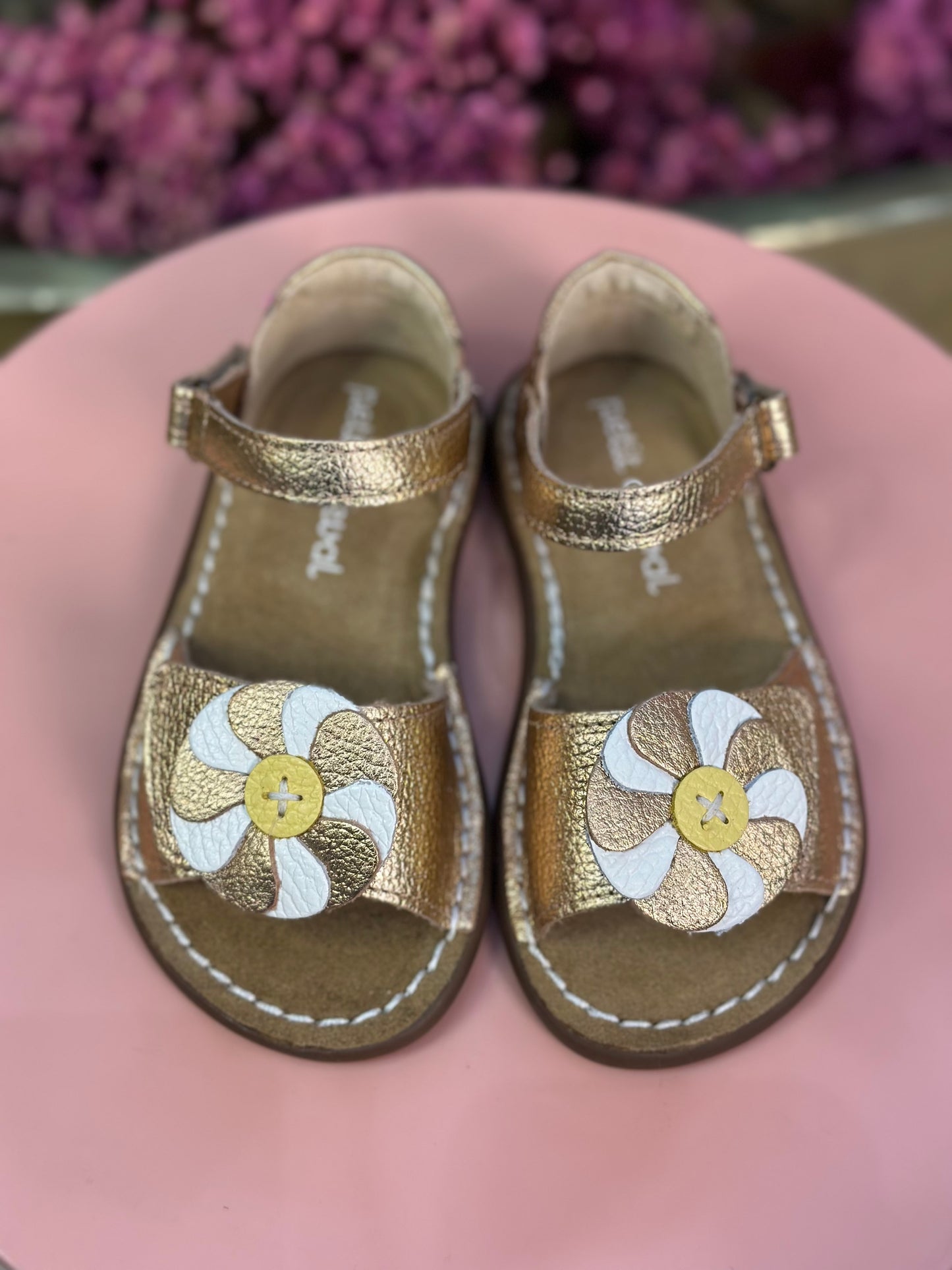 Sandália Infantil Rolimã Cobre/Flor Catavento - Petit Cheval
