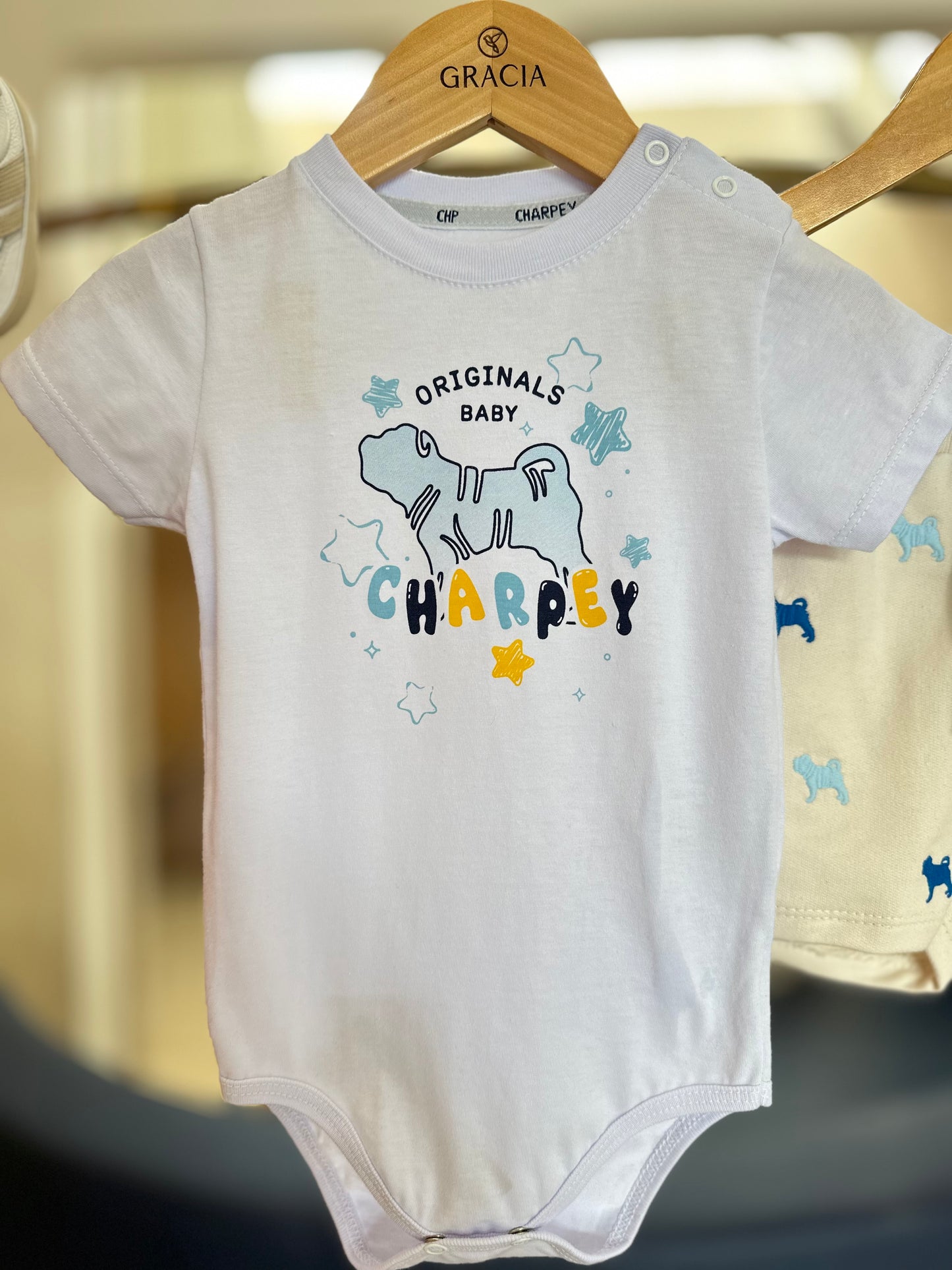Conjunto Bebê Body Camiseta e Bermuda Moletom Off White - Charpey