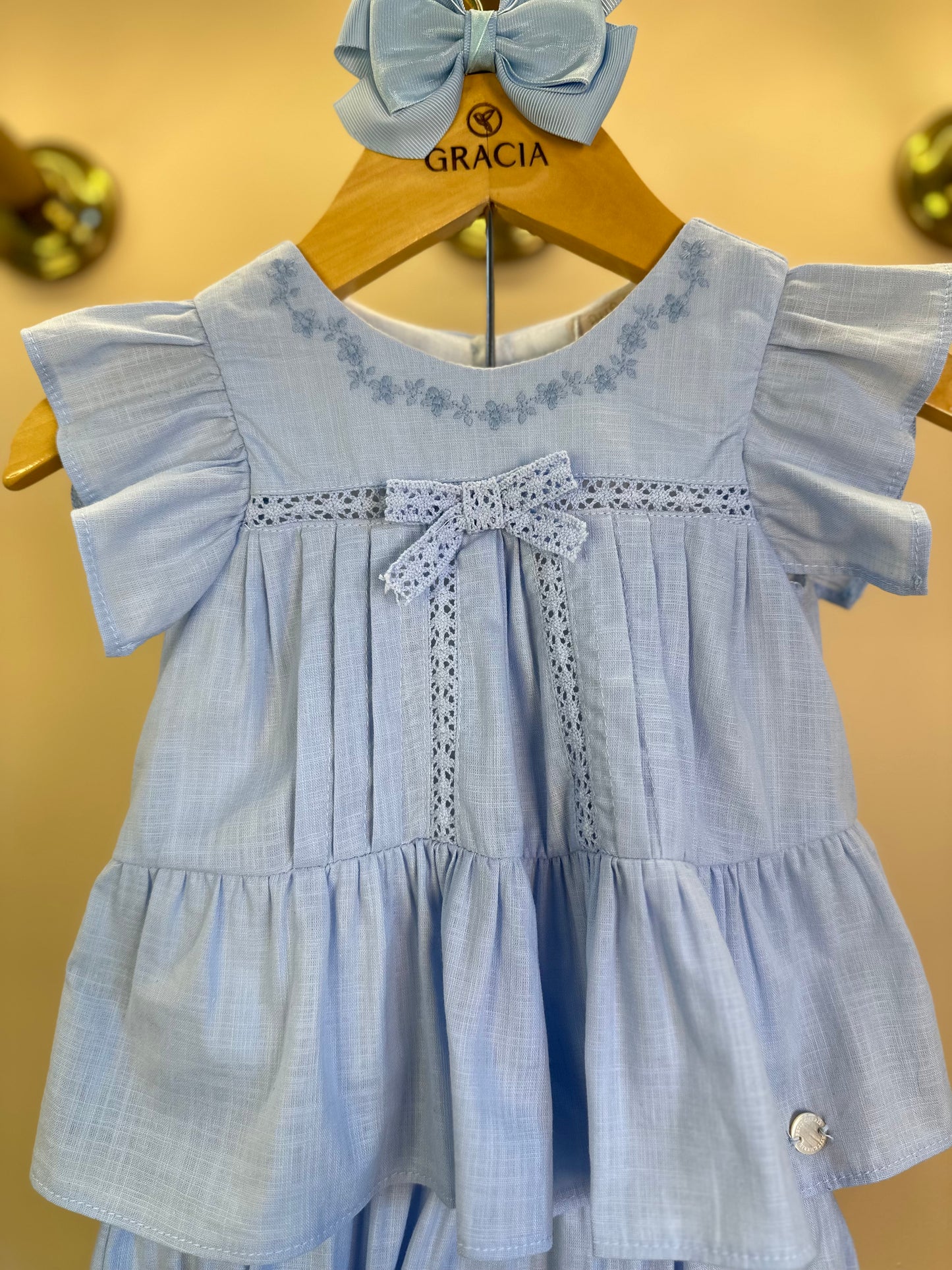 Conjunto Bebê Algodão Batinha Bordada e Shortinho Azul - Petit Cherie