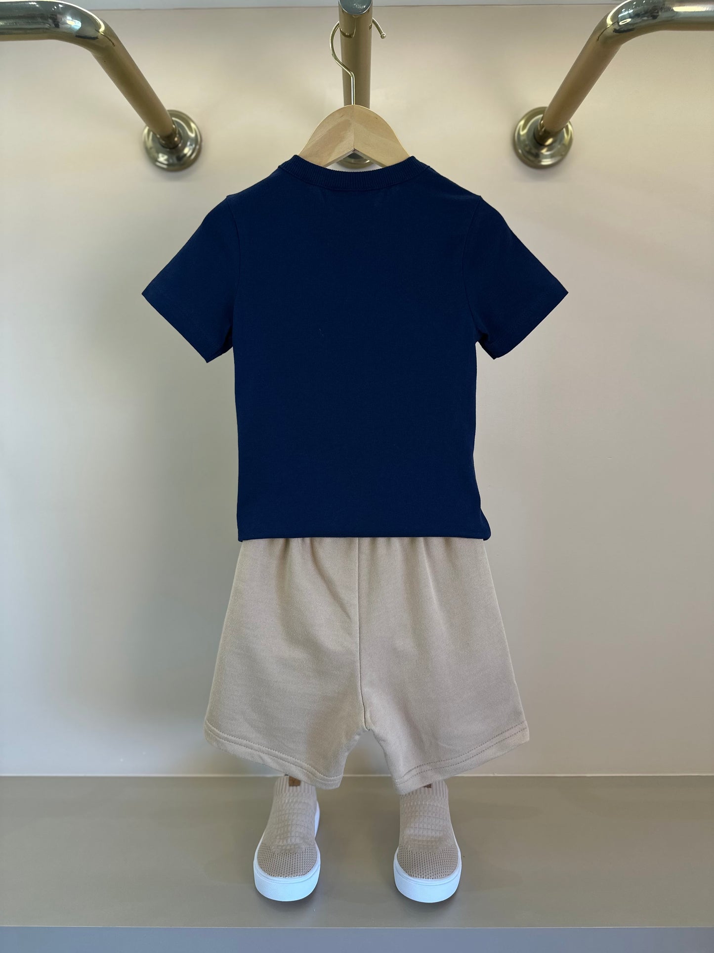 Conjunto Infantil T-Shirt Boat e Bermuda Bege - Youccie