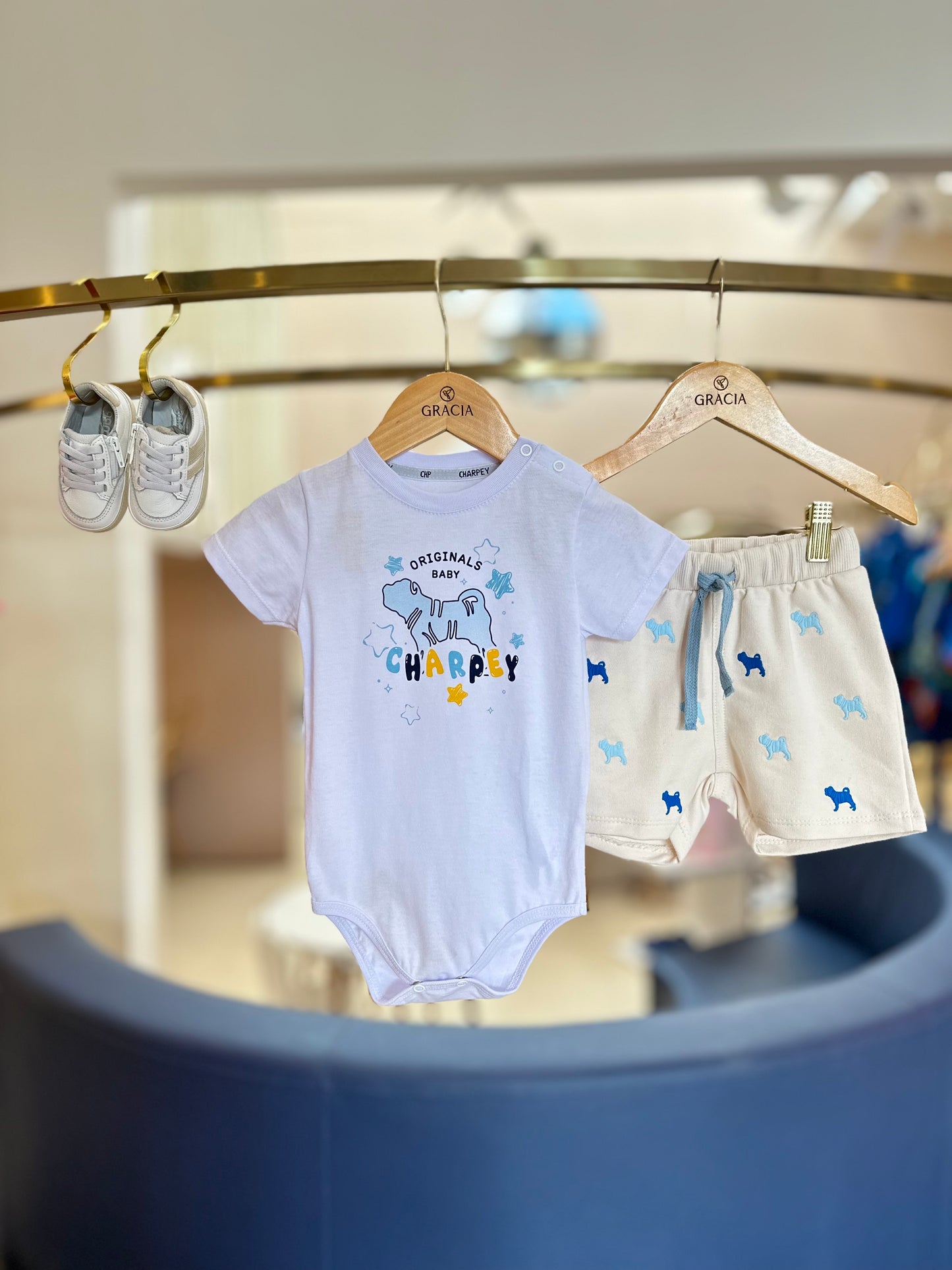 Conjunto Bebê Body Camiseta e Bermuda Moletom Off White - Charpey
