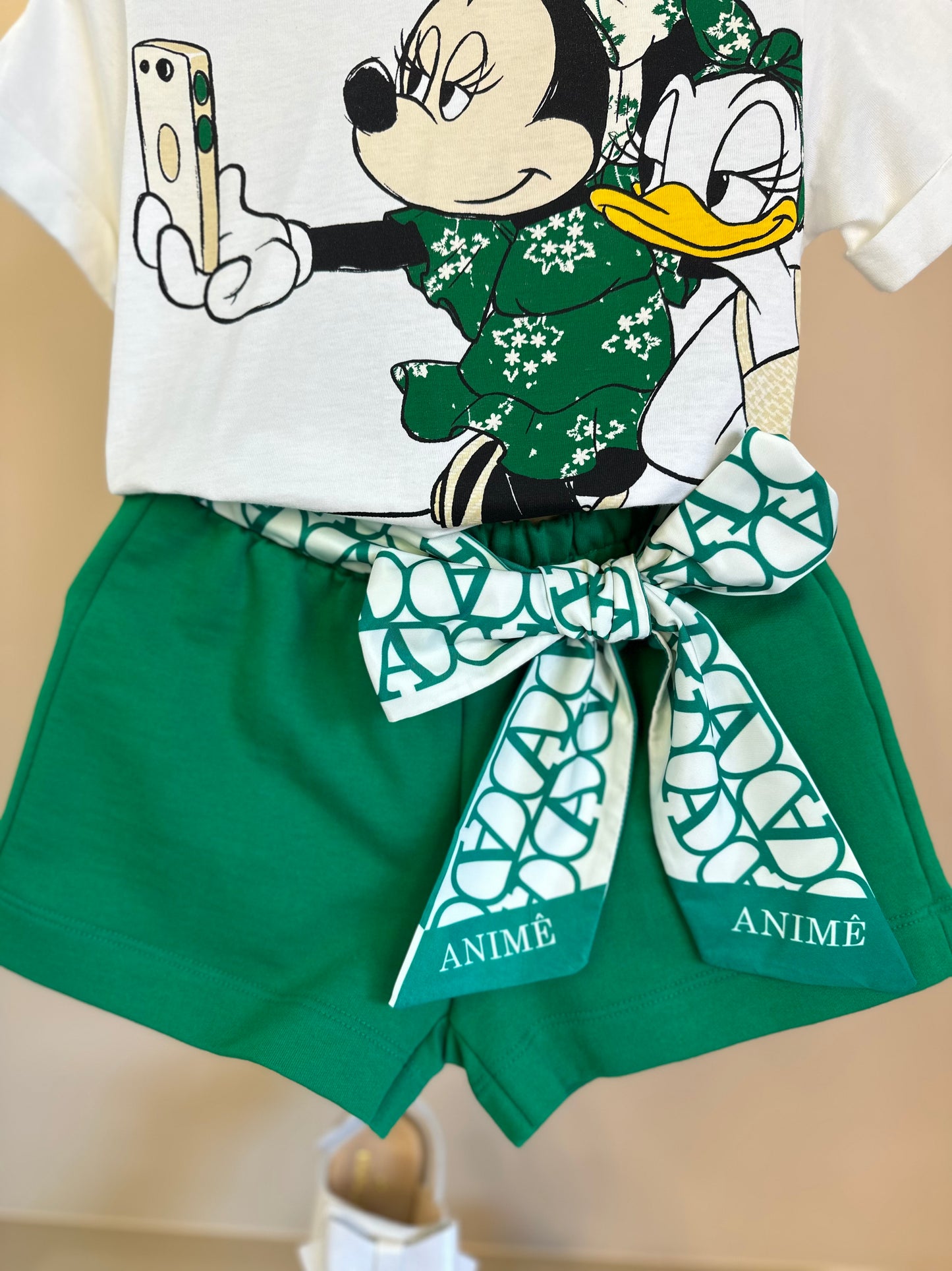 Conjunto Infantil Blusa Minnie & Daisy e Shorts Laço Estampado - Animê