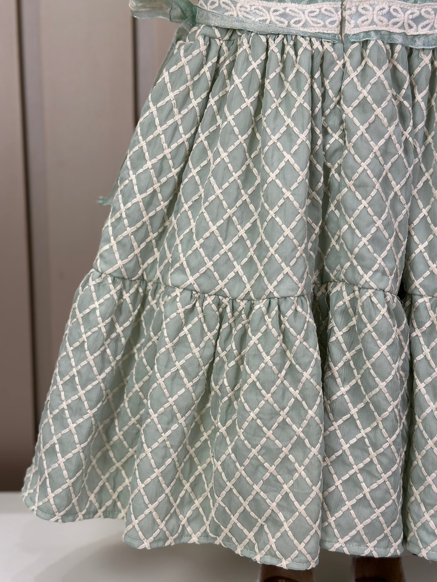 Vestido Bebê Clássico Luxo Manga Babados e Laços Rendados Verde - Roana