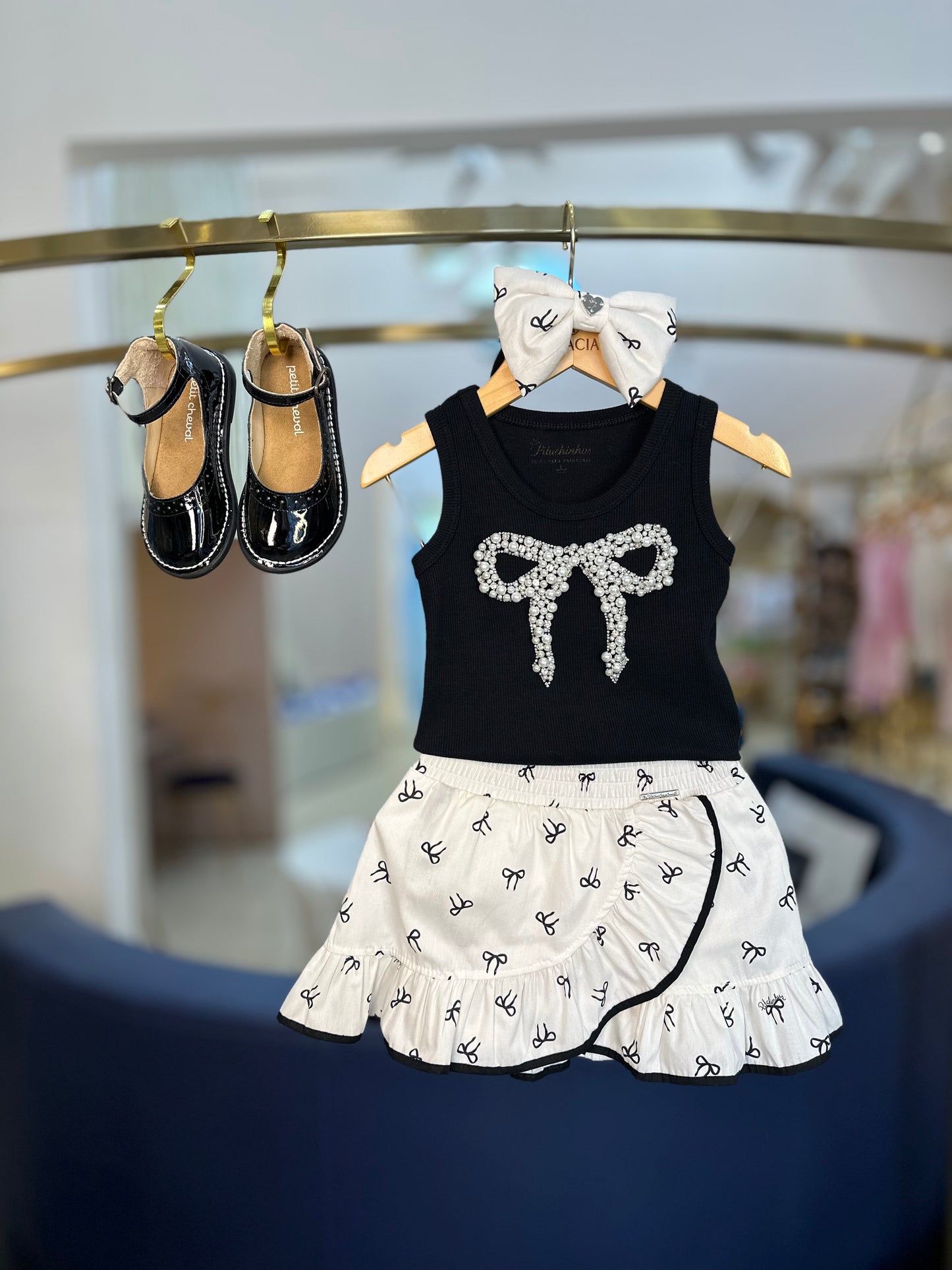 Conjunto Infantil Blusa Laço Bordado e Saia-shorts Lacinhos - Pituchinhus
