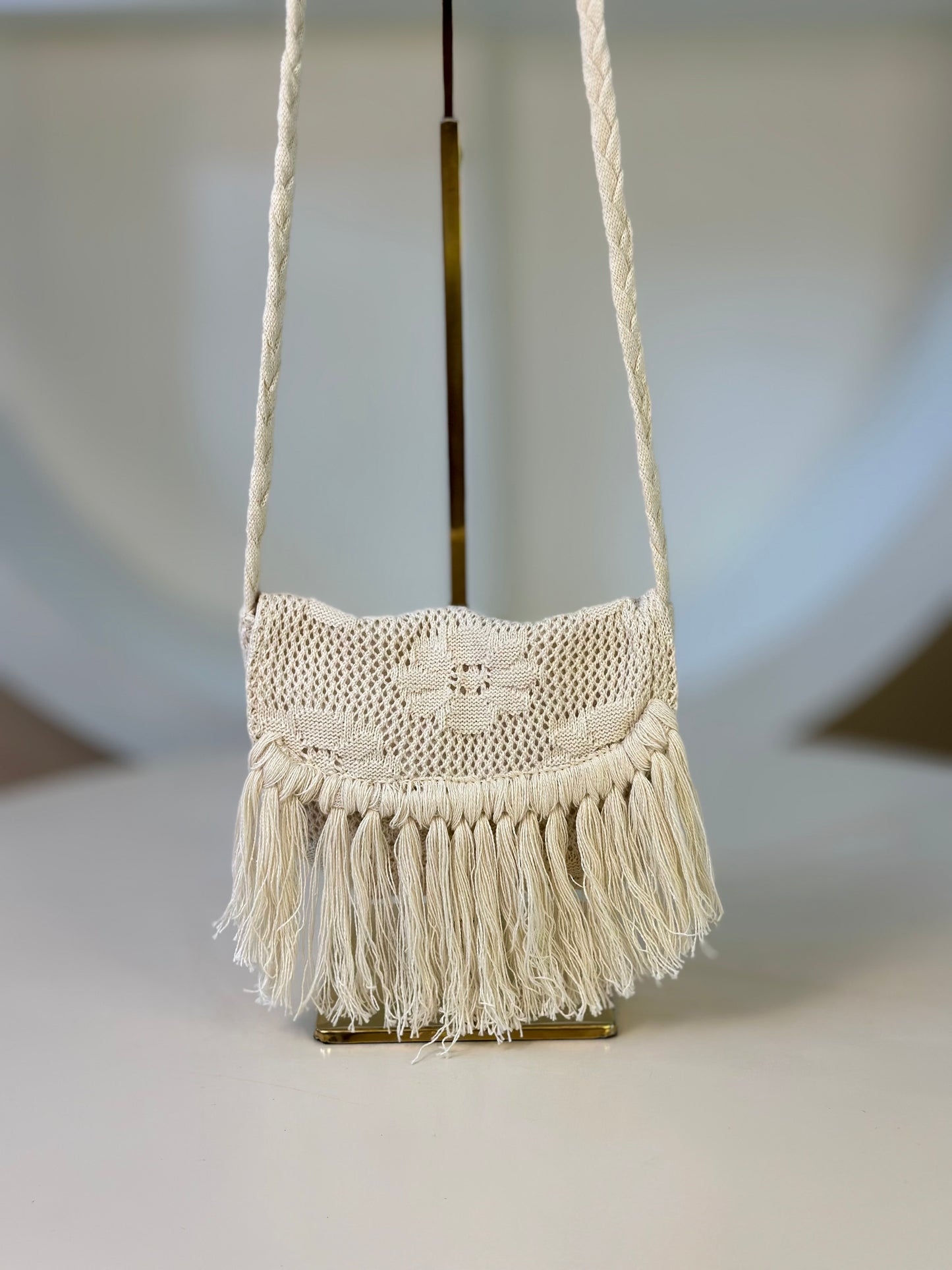 Bolsa Infantil Tricot Tiracolo Franjas Boho Ninive - Pituchinhus
