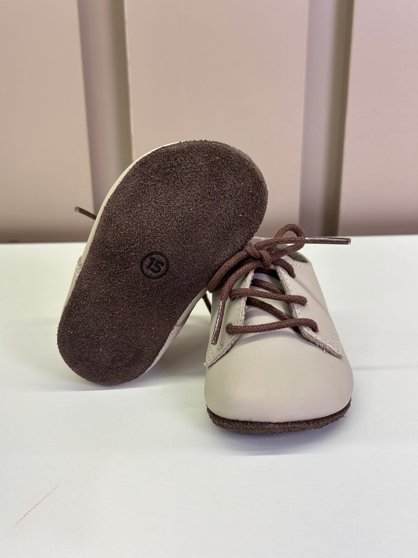 Sapato Bebê Balão Couro Areia - Petit Cheval