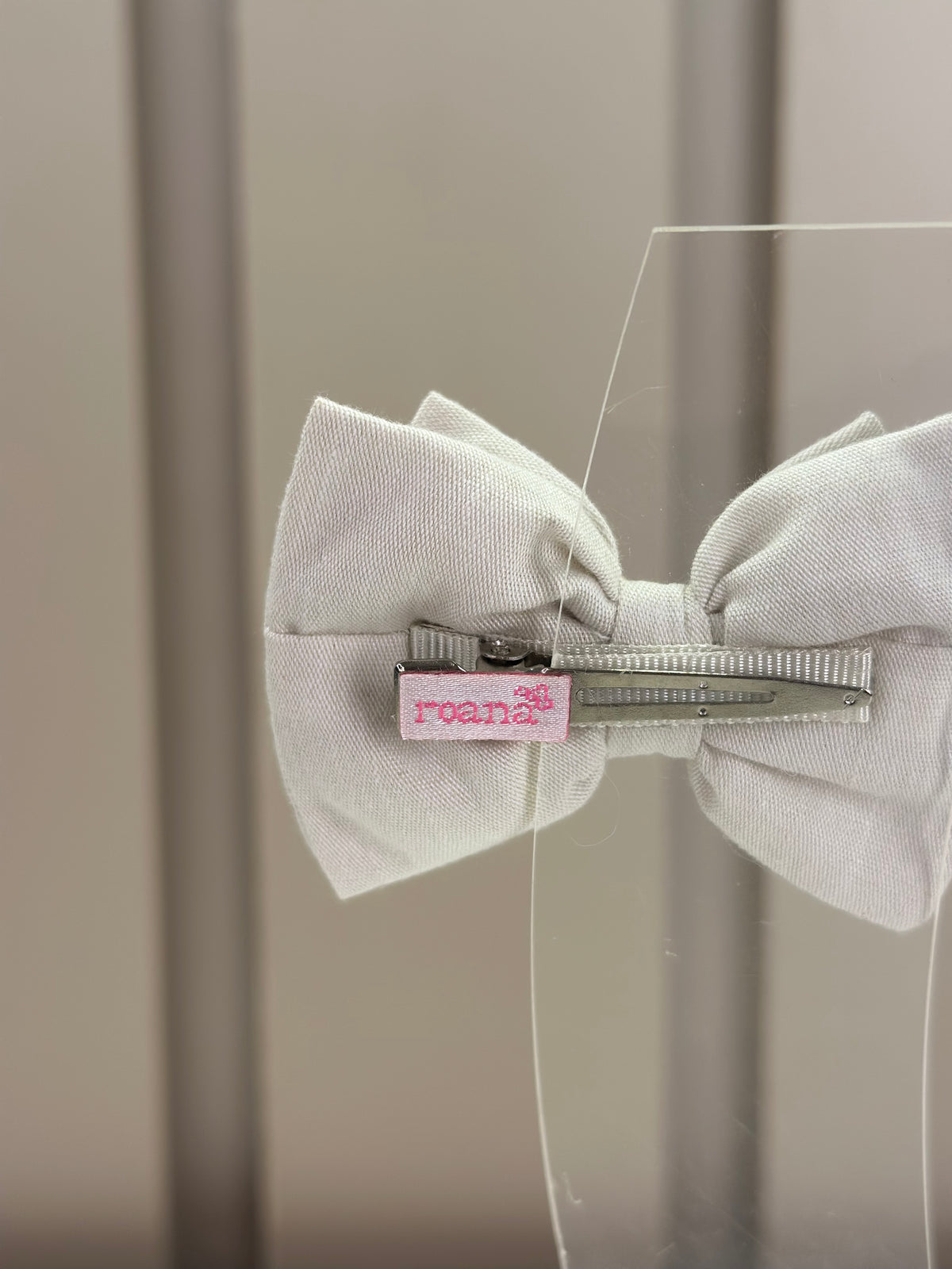 Laço Infantil Flores Bordadas Branco - Roana