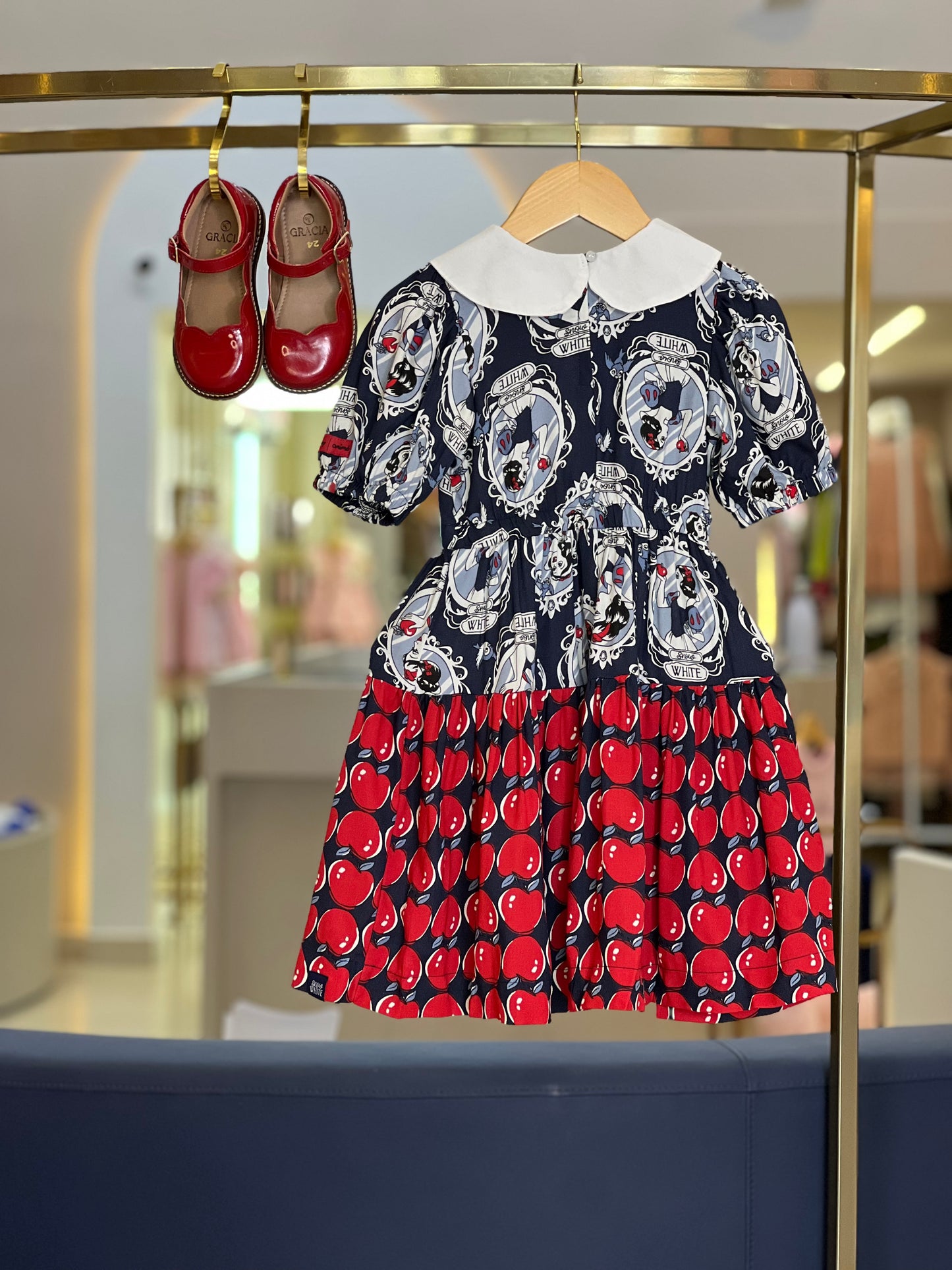 Vestido Infantil Espelho Branca de Neve - Animê