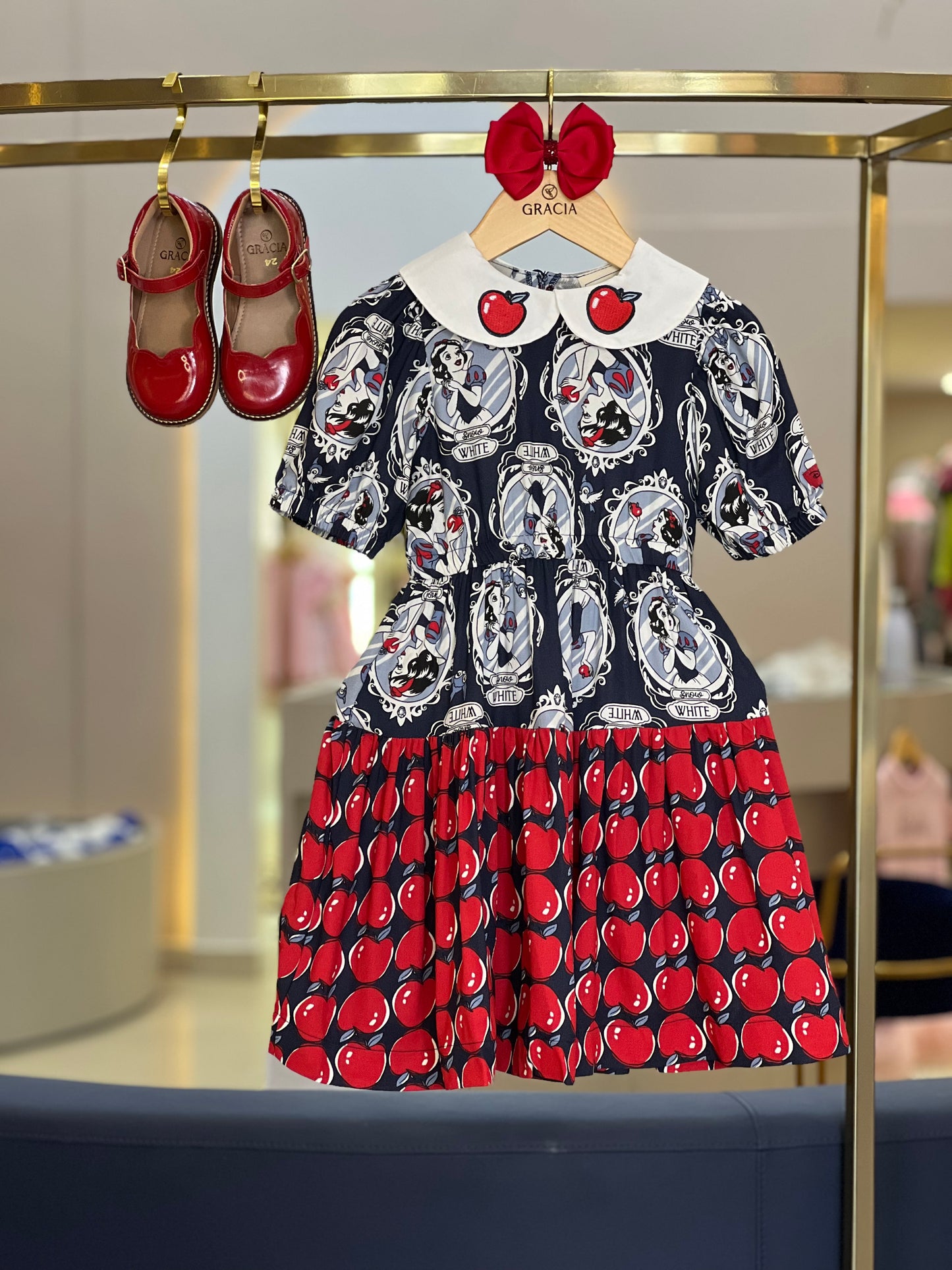 Vestido Infantil Espelho Branca de Neve - Animê