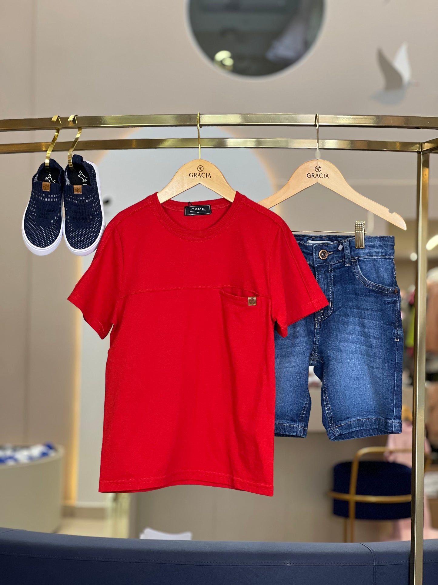 Camiseta com bolso embutido Dame