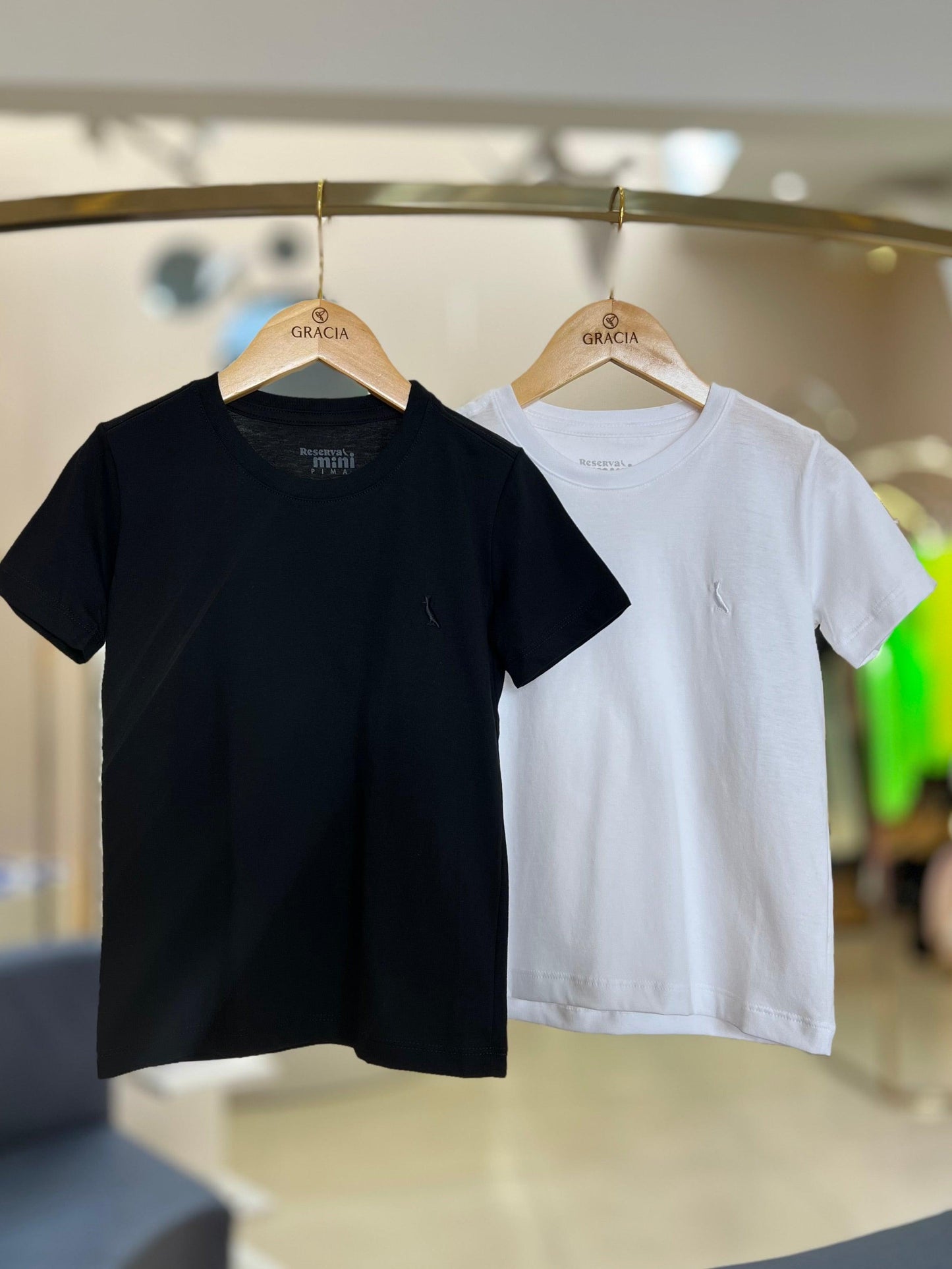Camiseta Pima Preta Reserva Mini - Gracia