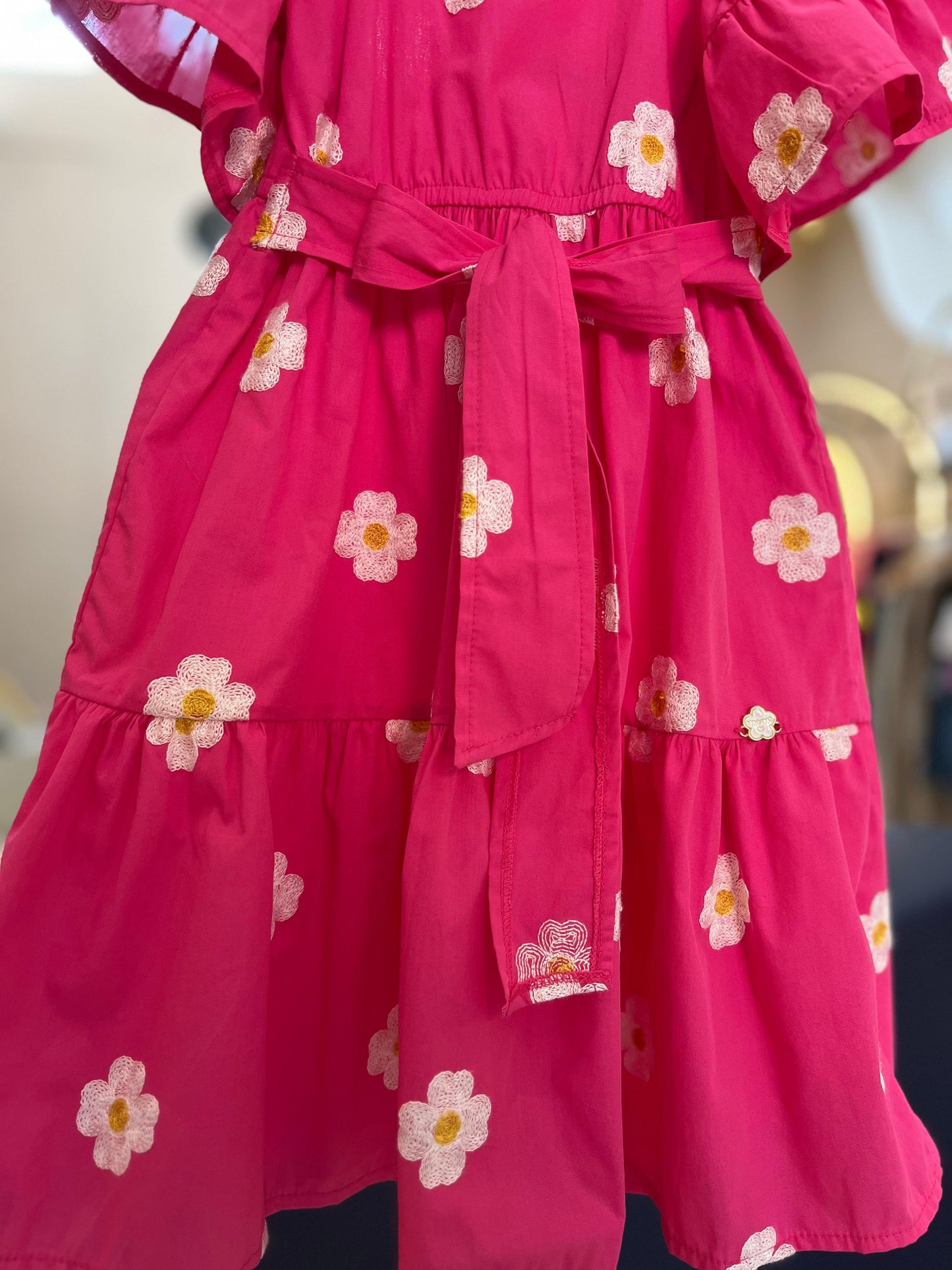 Vestido Bordado Flores Rosa Neon Momi - Gracia