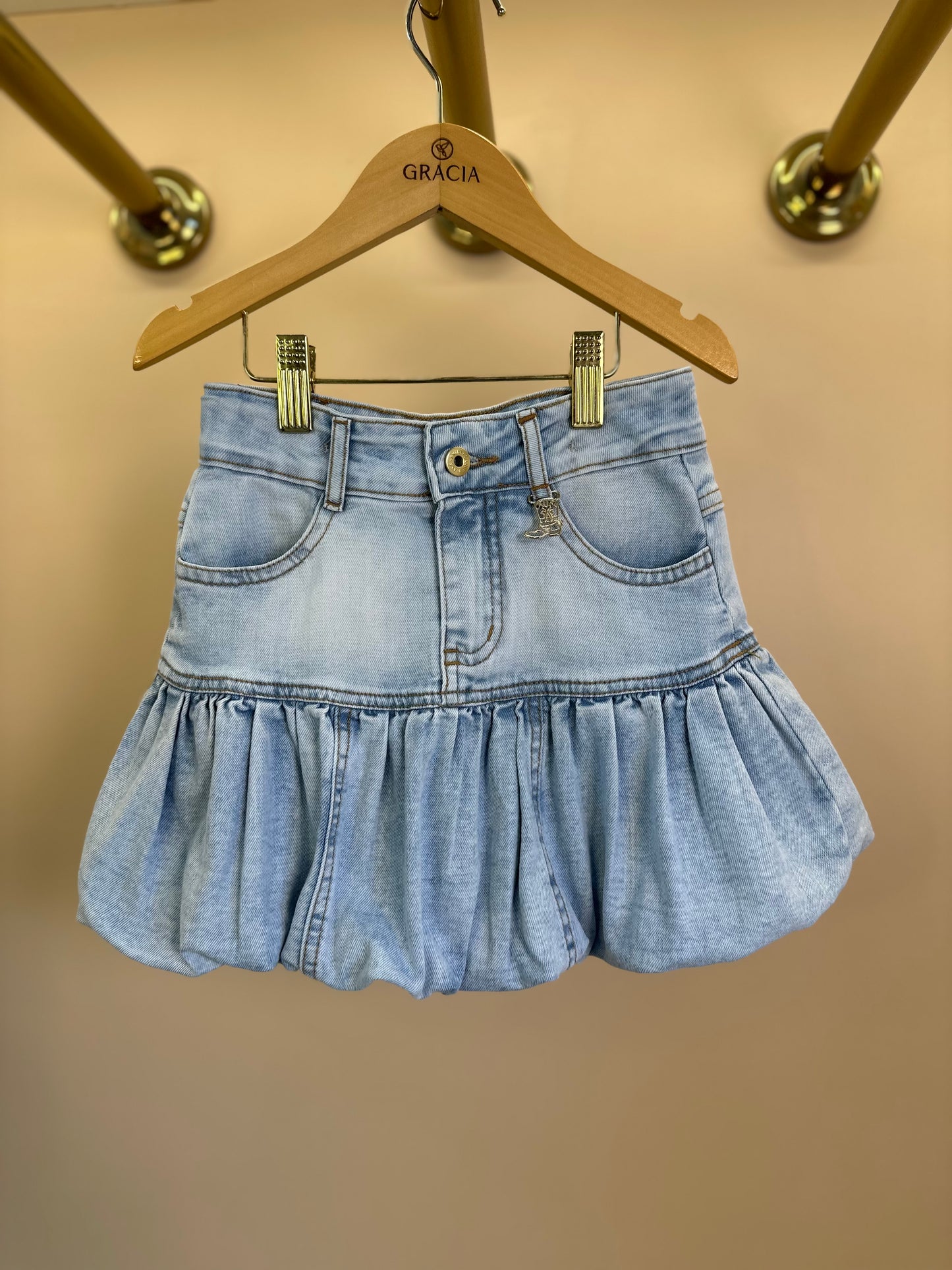 Conjunto Infantil Jeans Blusa Country, Colete Bota e Saia Balonê - Animê