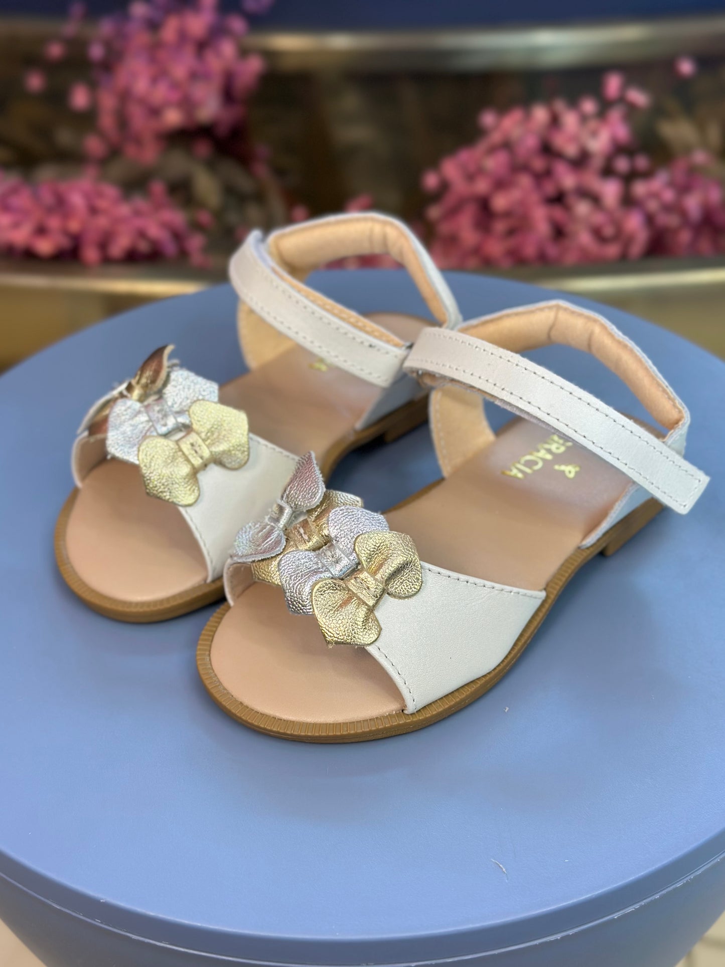 Sandália Infantil Lacinhos Branca Perolada - Gracia