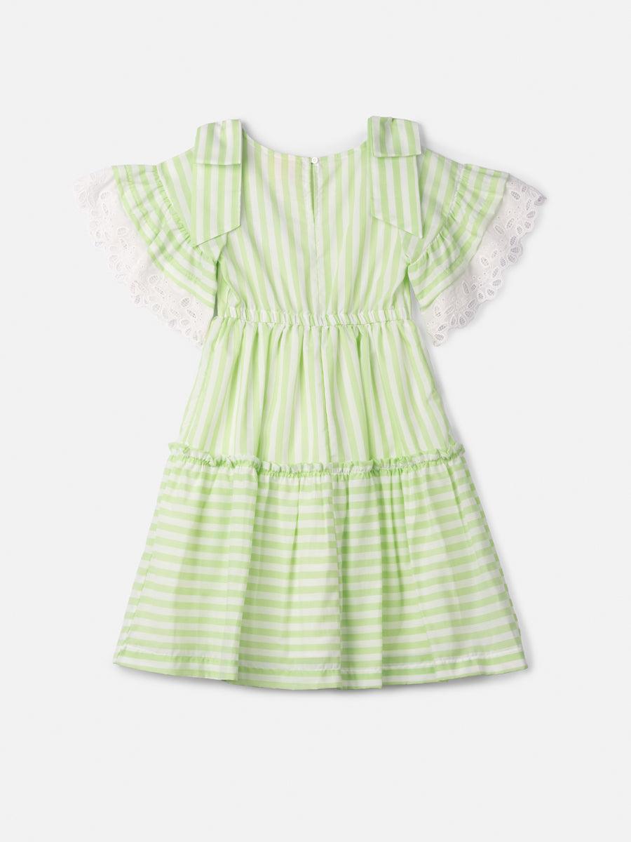 Vestido com babado e bordado inglês Animê - Gracia