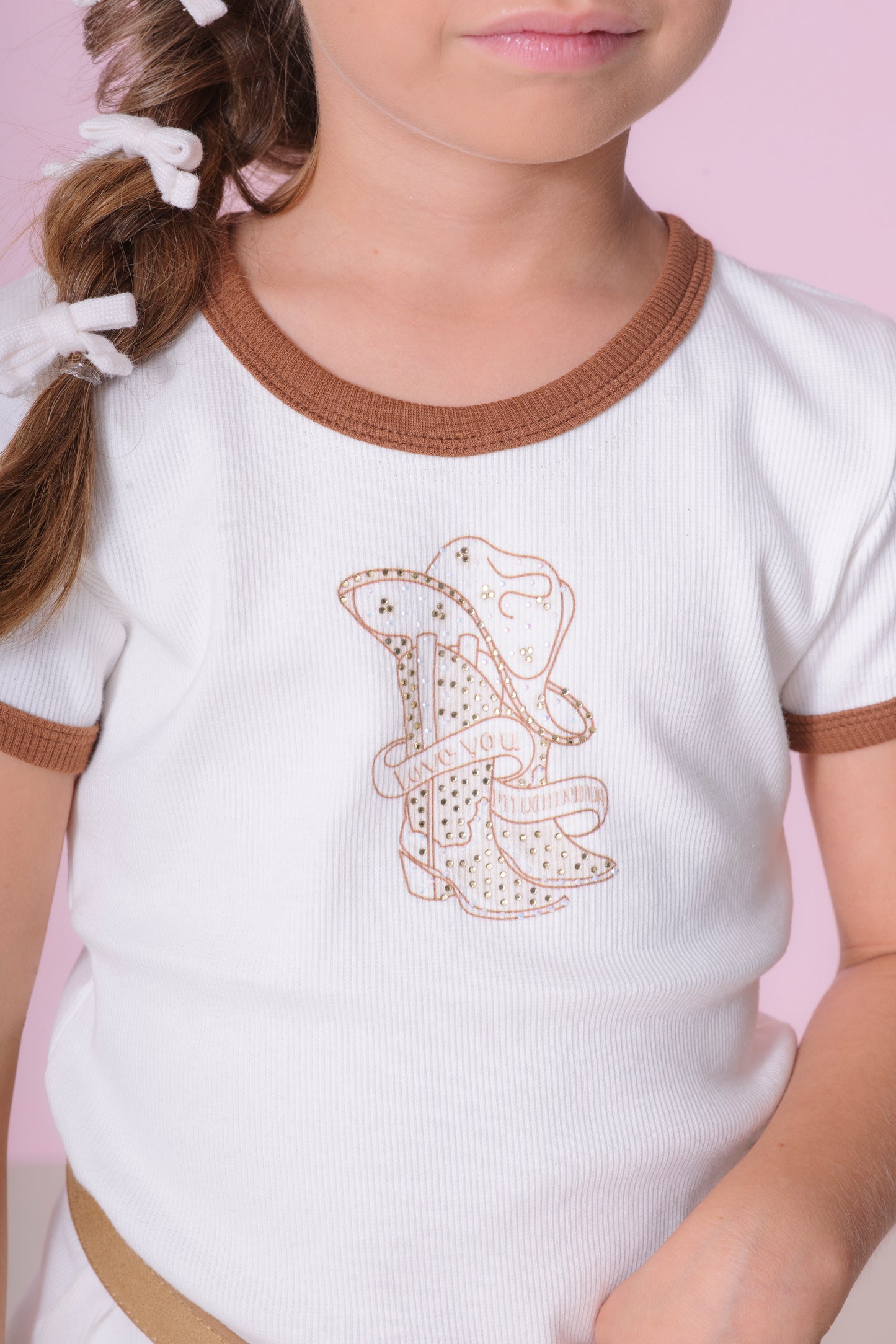 Conjunto Infantil Blusa Ursinha, Botinha e Chapéu e Saia Mix Babados - Pituchinhus