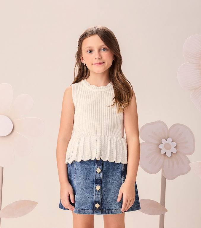 Conjunto Infantil Regata Off-White Tricot com Babado Saia Jeans com Abertura Frontal e Botões - Momi