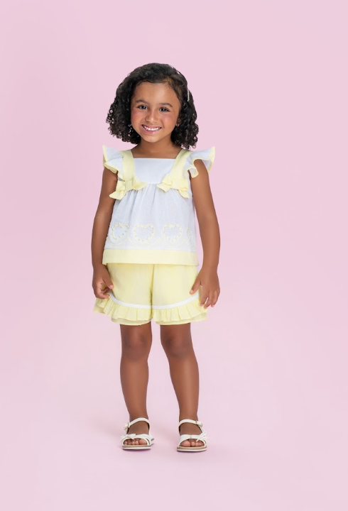 Conjunto Infantil Blusa Bordado Laços e Shorts Babadinho Amarelo - Petit Cherie
